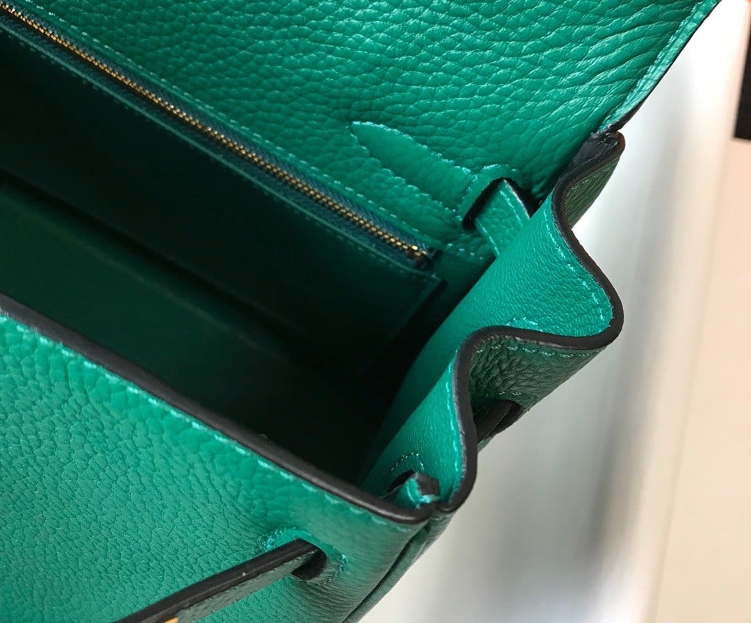 Hermes Kelly 28cm Retourne Bag in Malachite Clemence Leather GHW