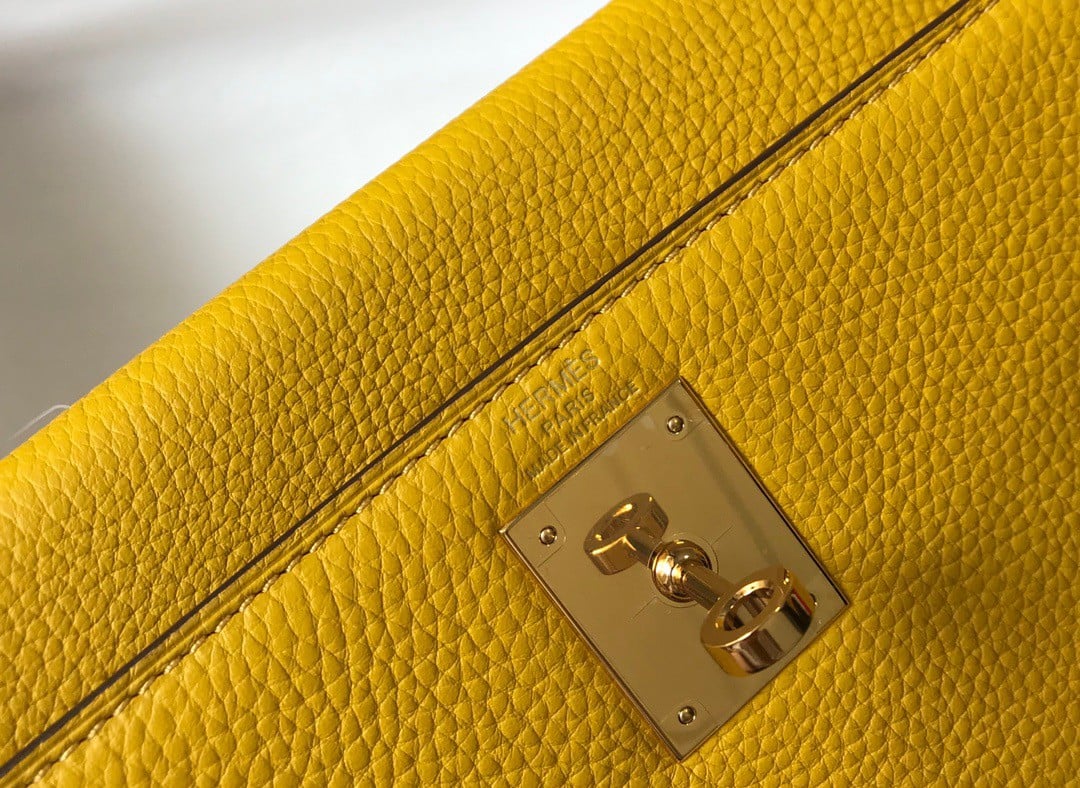 Hermes Kelly 28cm Retourne Bag in Yellow Clemence Leather GHW