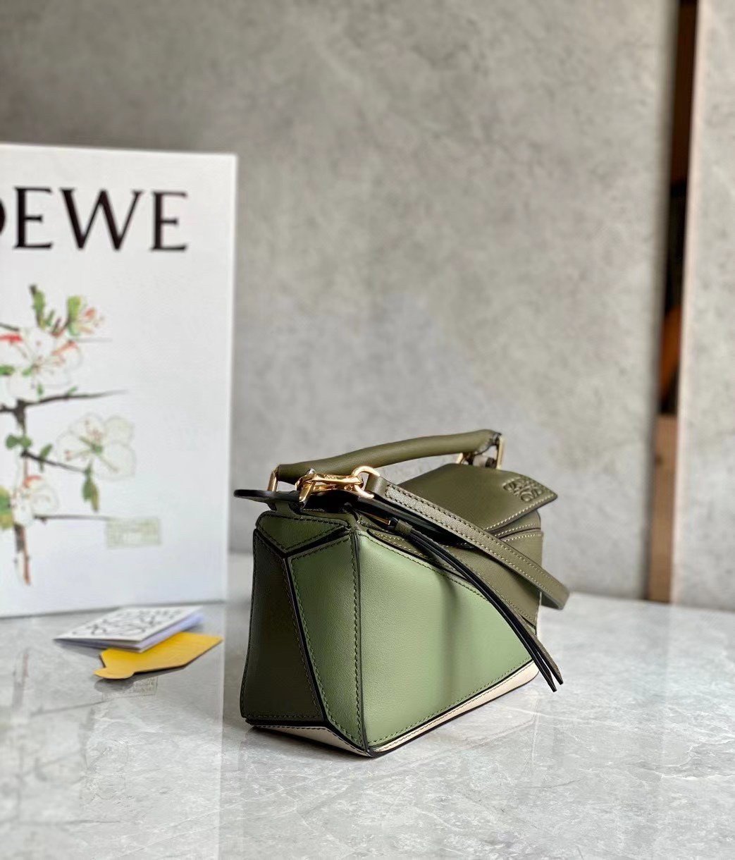 Loewe Puzzle Mini Bag In Green/Oat Calfskin