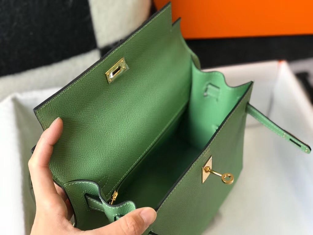 Hermes Kelly 28cm Sellier Bag in Vert Cypres Epsom Calfskin GHW