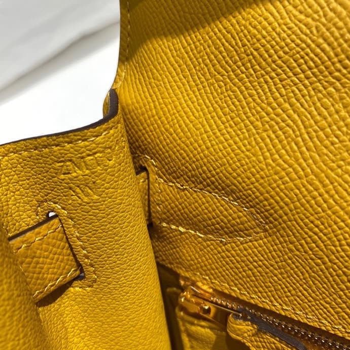 Hermes Kelly 28cm Sellier Bag in Yellow Epsom Calfskin GHW