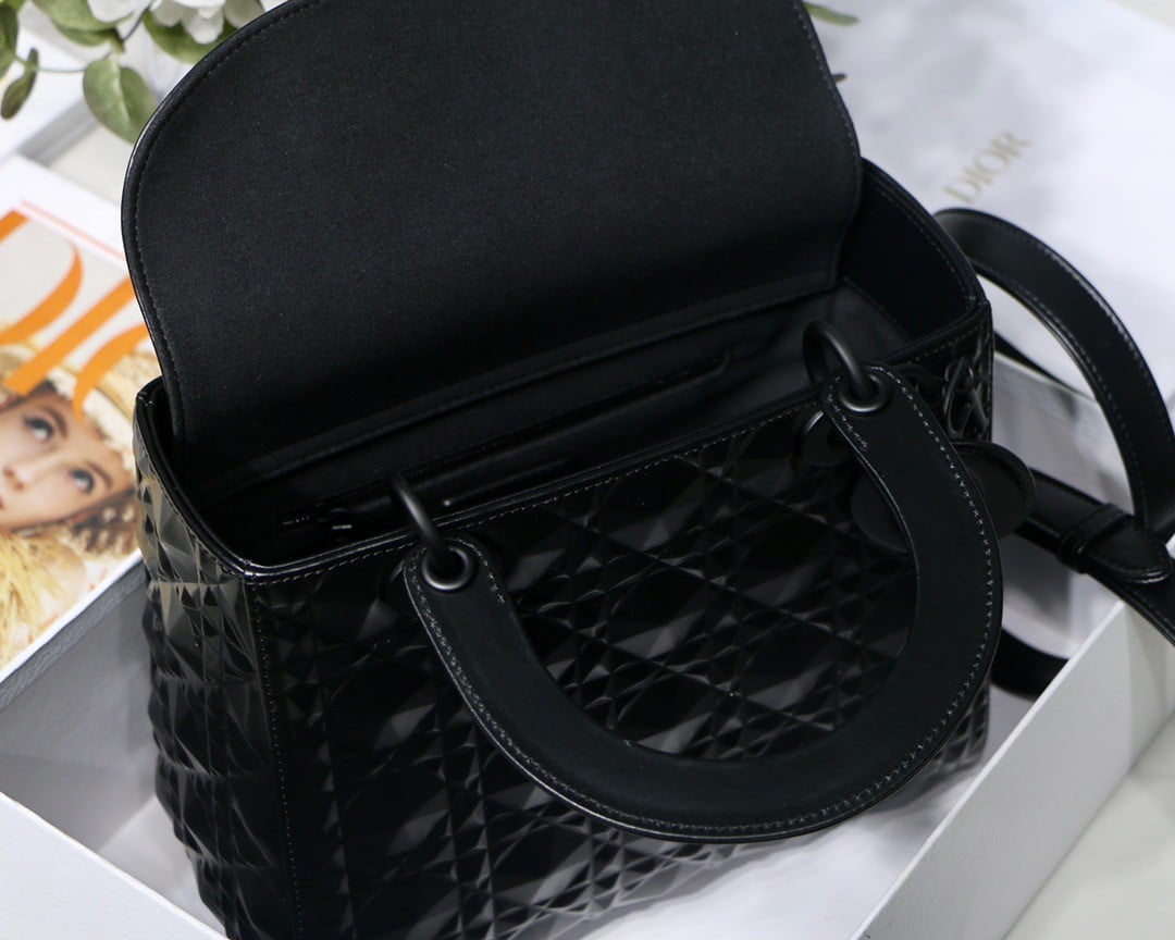 Dior Lady Dior Medium Bag In Black Diamond Calfskin