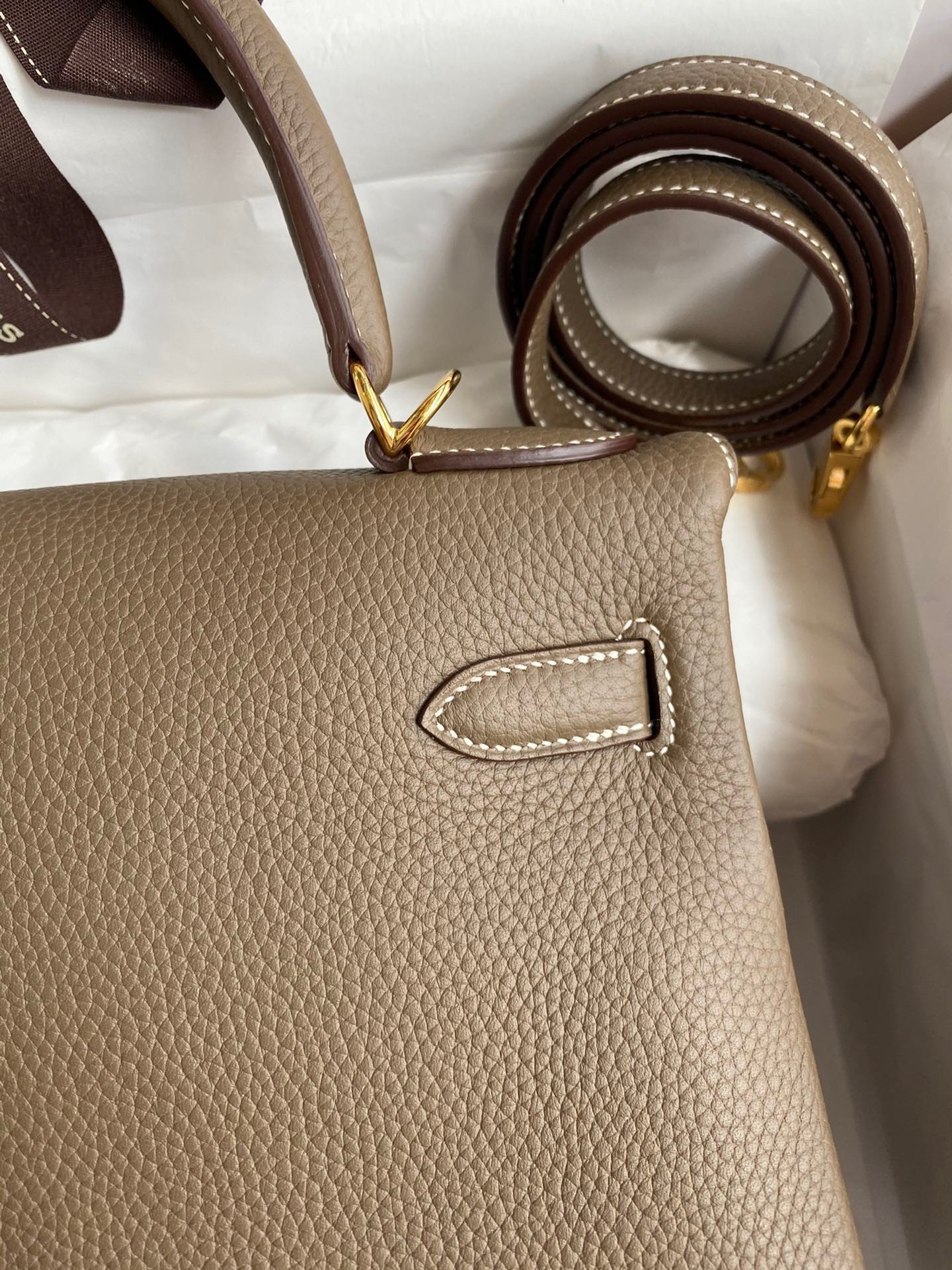 Hermes Kelly Retourne 28 Handmade Bag In Taupe Clemence Leather