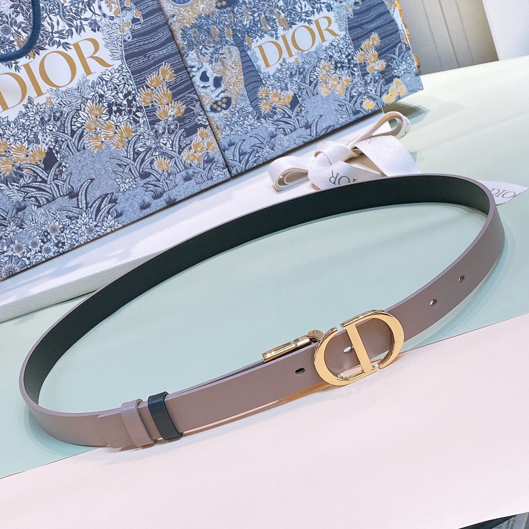 Dior 30 Montaigne Reversible 20MM Belt in Grey and Black Calfskin