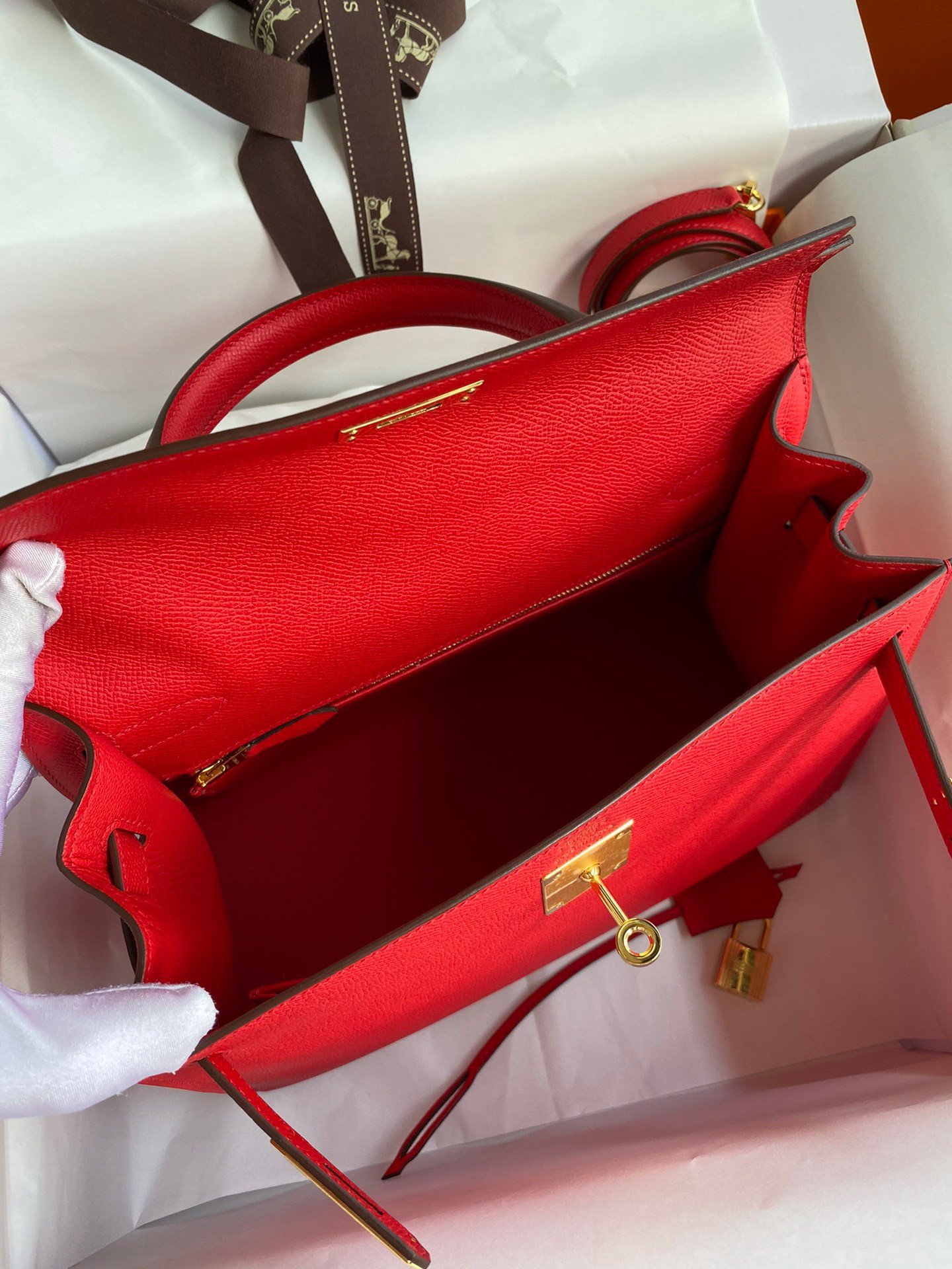 Hermes Kelly Sellier 28 Handmade Bag In Red Epsom Calfskin