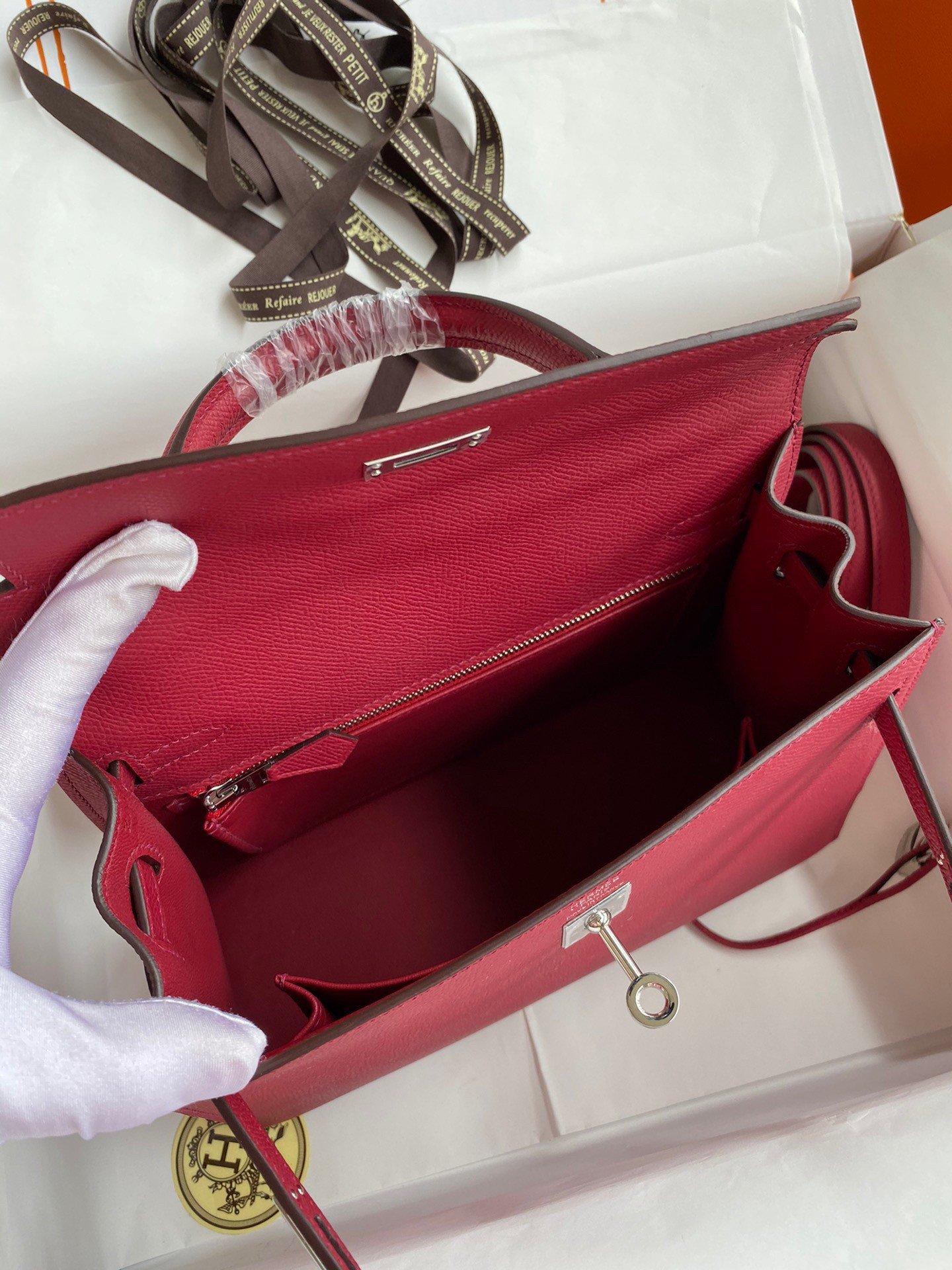 Hermes Kelly Sellier 28 Handmade Bag In Ruby Epsom Calfskin