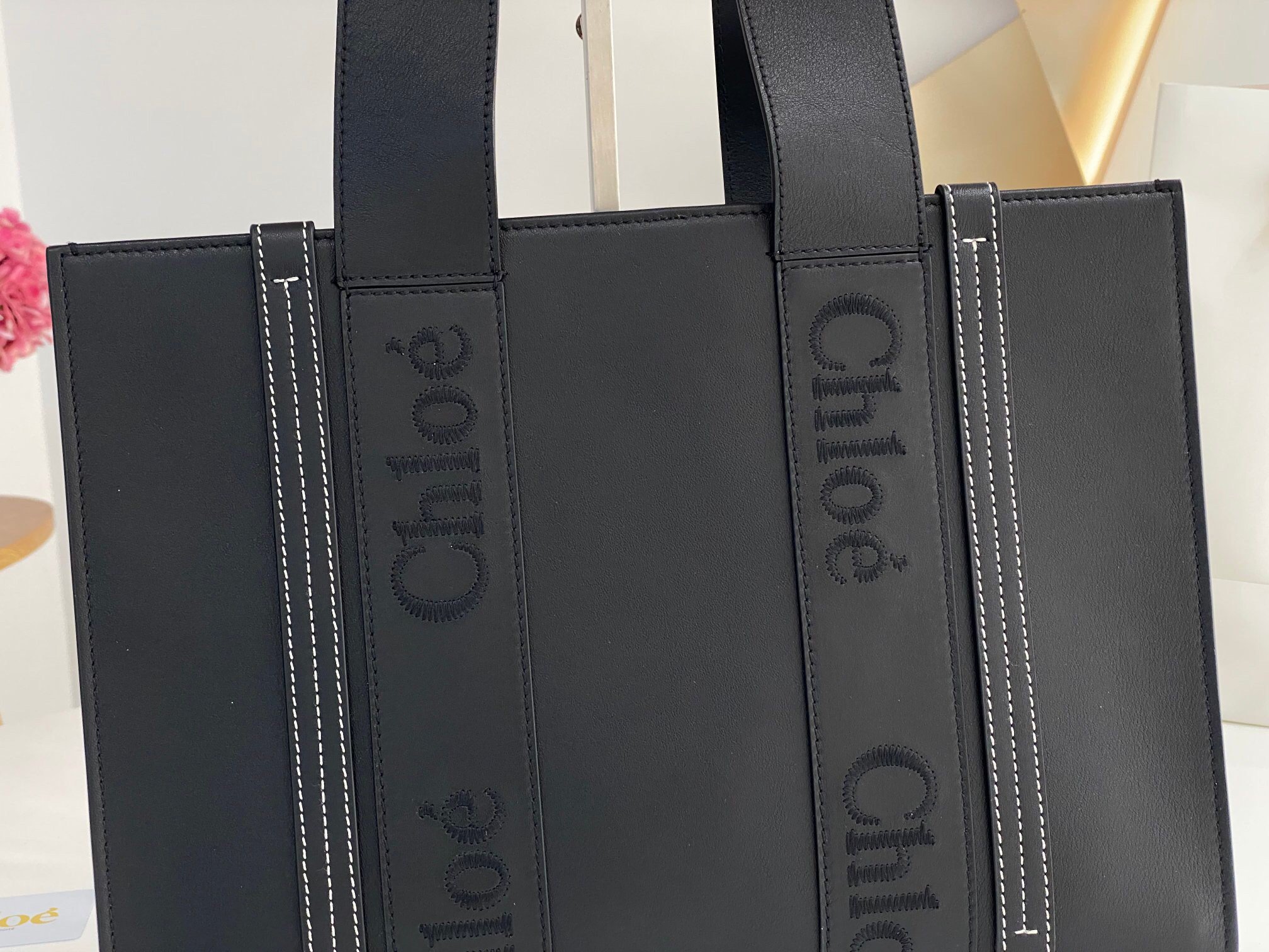 Chloe Woody Medium Tote Bag In Black Calfskin