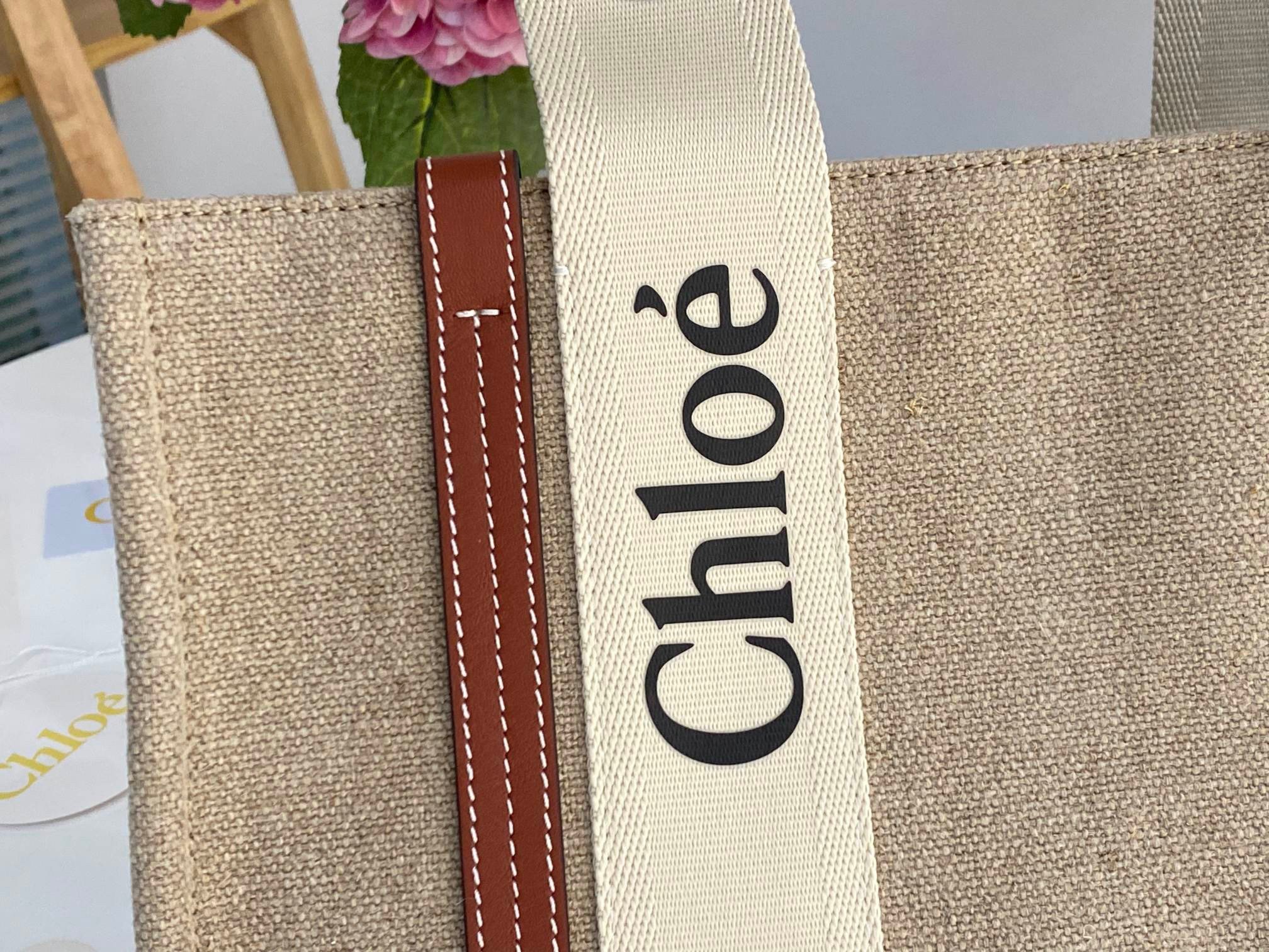 Chloe Woody Medium Tote Bag in Linen Canvas with Brown Leather