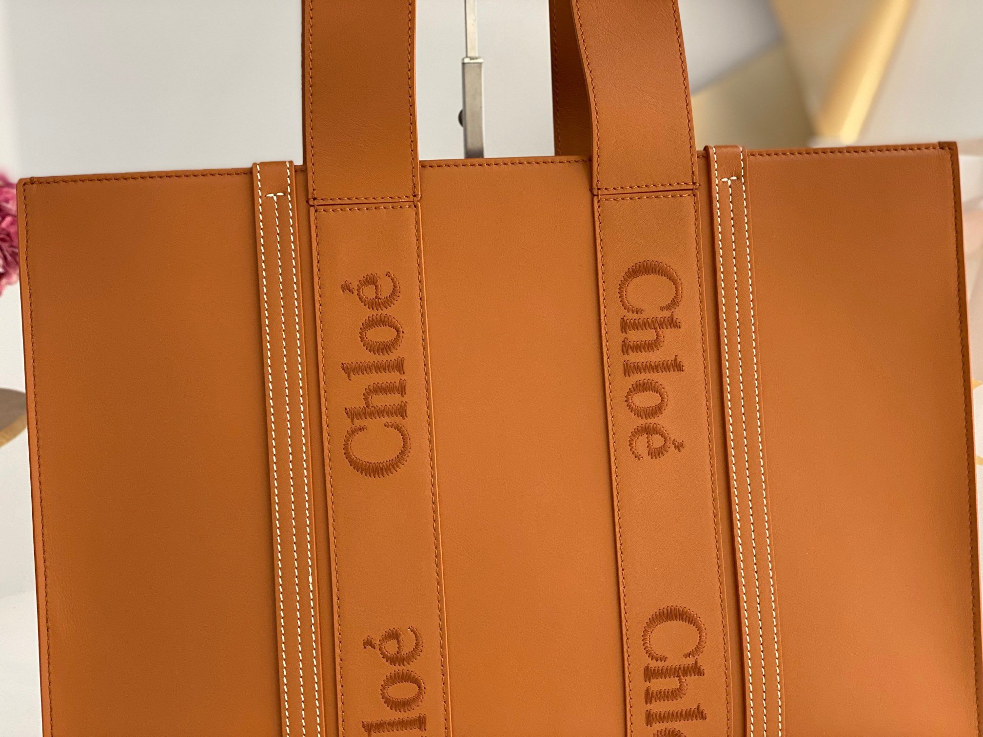 Chloe Woody Large Tote Bag In Brown Calfskin