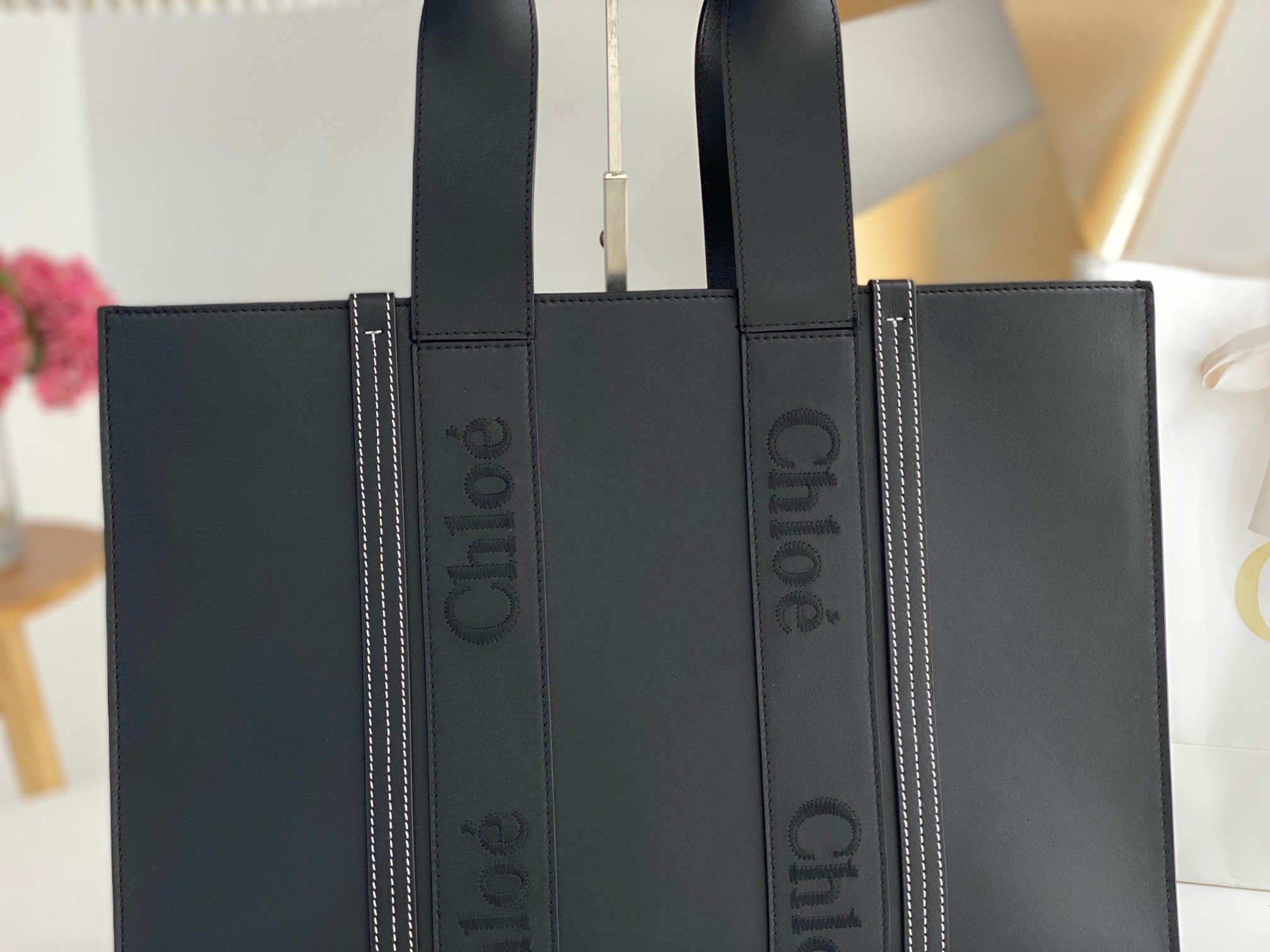 Chloe Woody Large Tote Bag In Black Calfskin