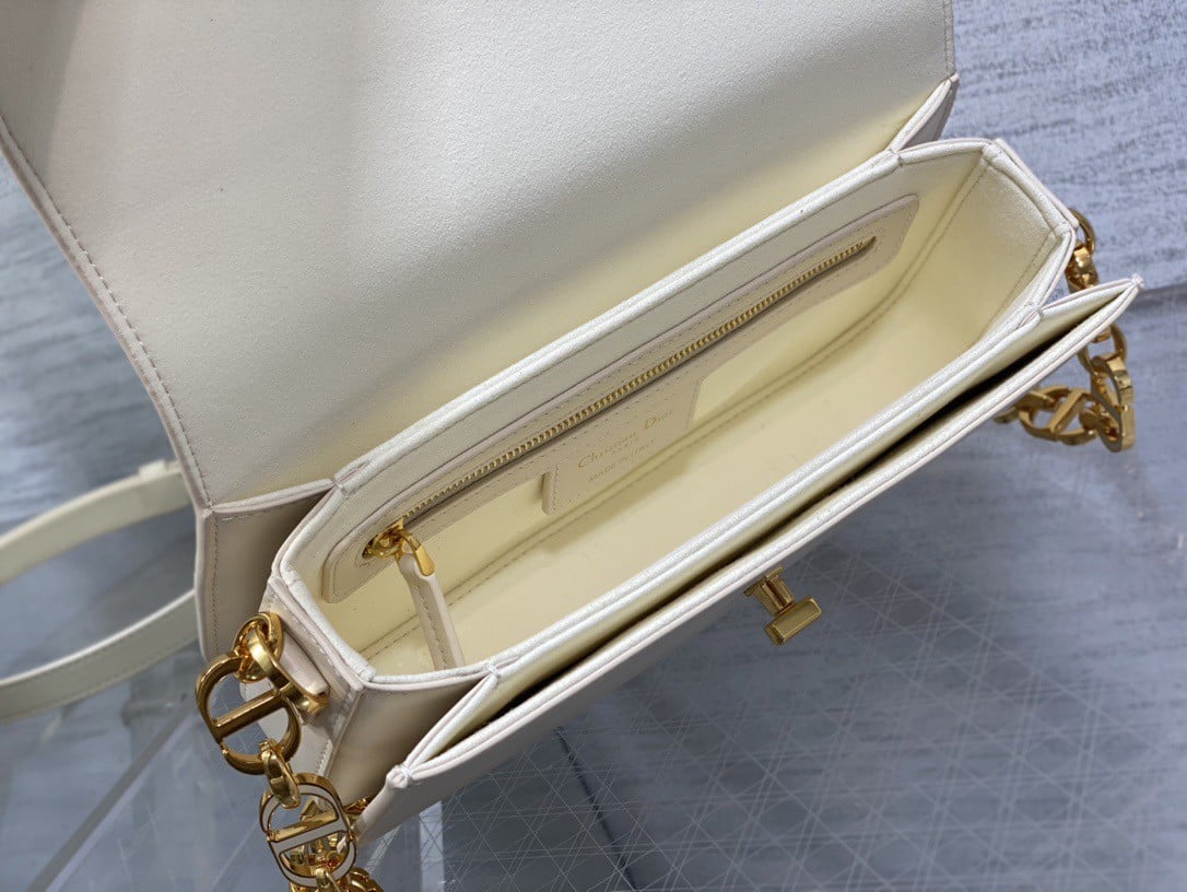 Dior 30 Montaigne Avenue Bag In White Box Calfskin