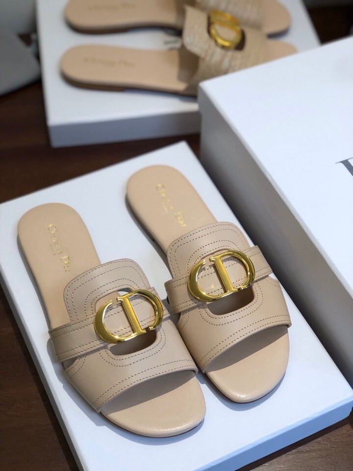 Dior 30 Montaigne Slides In Beige Calfskin