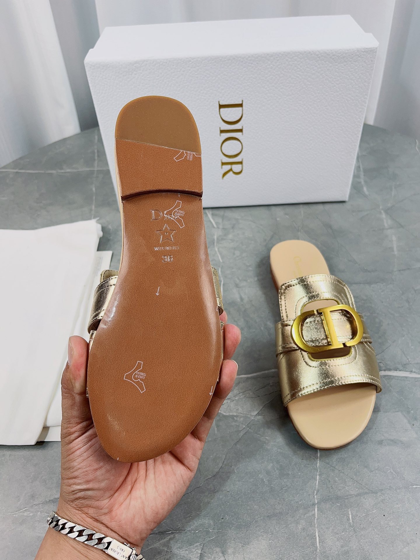 Dior 30 Montaigne Slides In Gold Metallic Calfskin