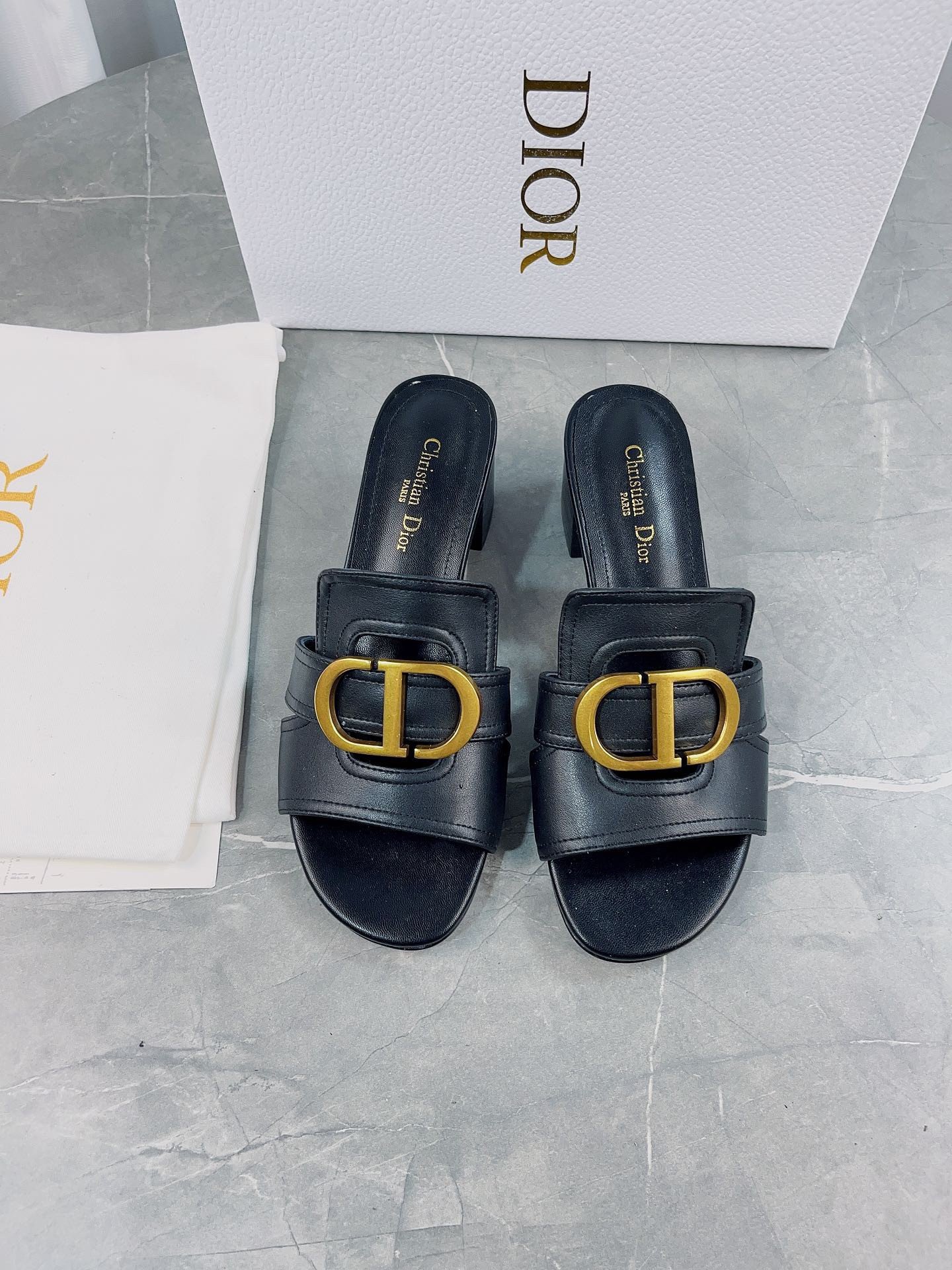 Dior 30 Montaigne Heeled Slides In Black Calfskin