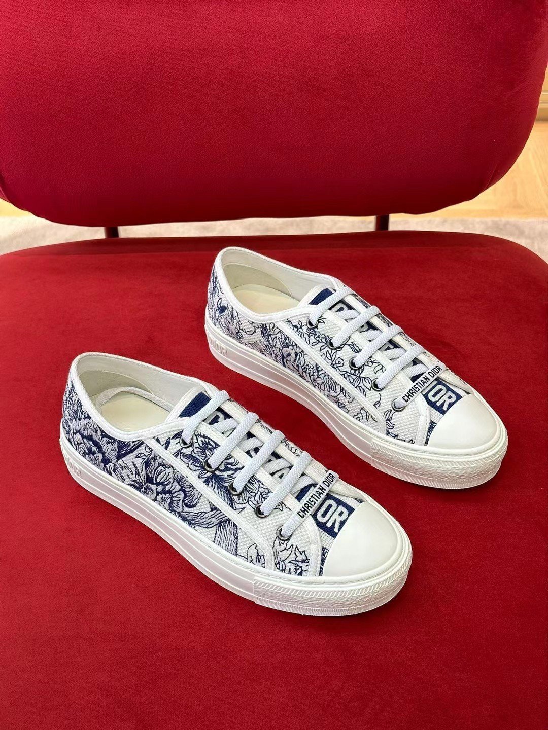 Dior Walk'n'Dior Sneakers In Blue Jardin d'Hiver Embroidered Cotton