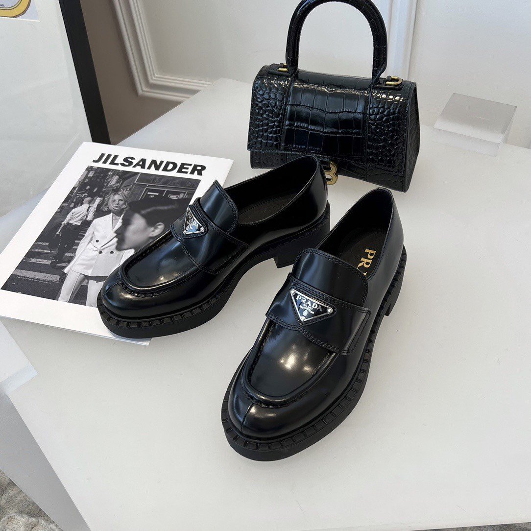 Prada Women's Loafers In Black Brushed Leather