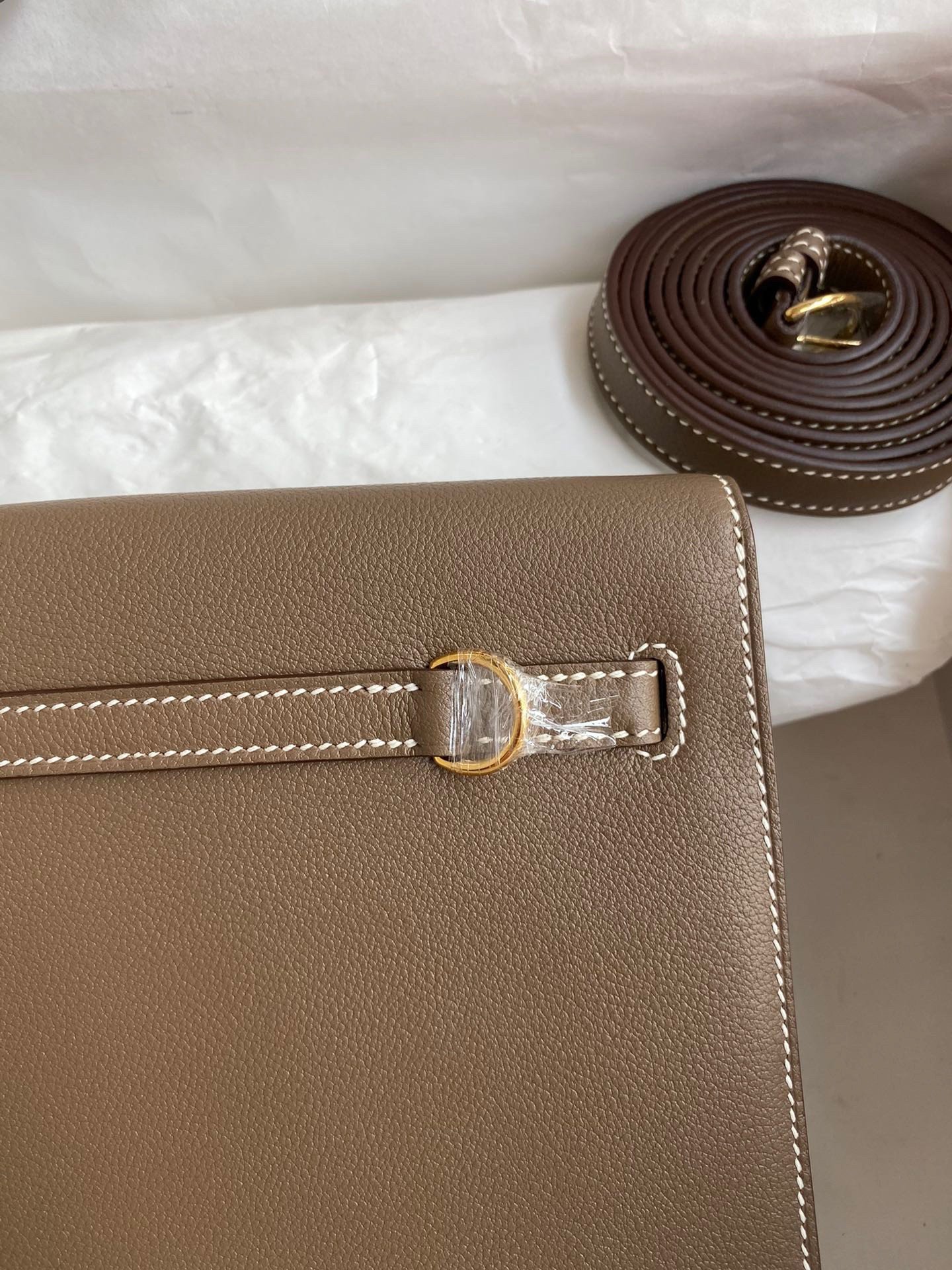 Hermes Kelly Danse II Handmade Bag In Taupe Evercolor Calfskin