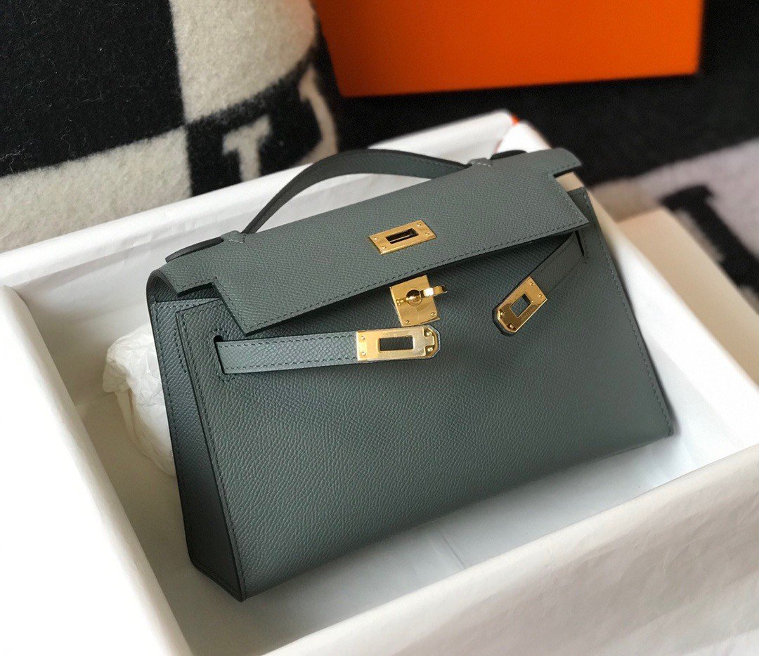 Hermes Kelly Pochette Clutch Bag In Vert Amande Epsom Leather