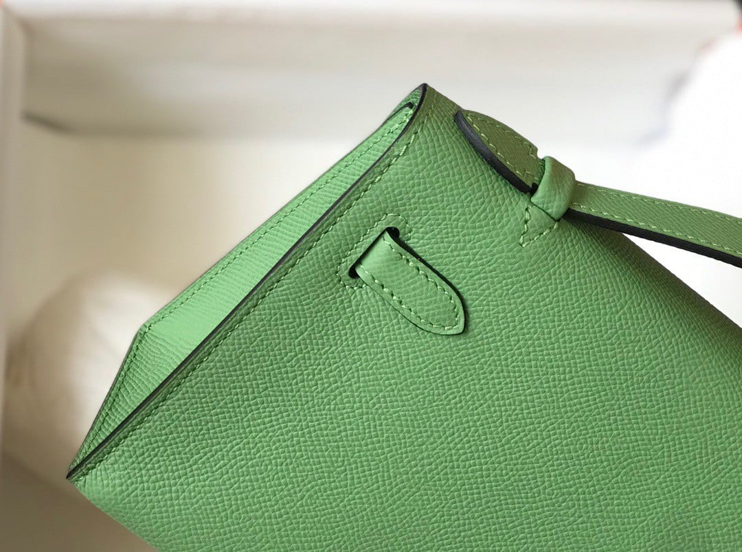 Hermes Kelly Pochette Clutch Bag In Vert Criquet Epsom Leather