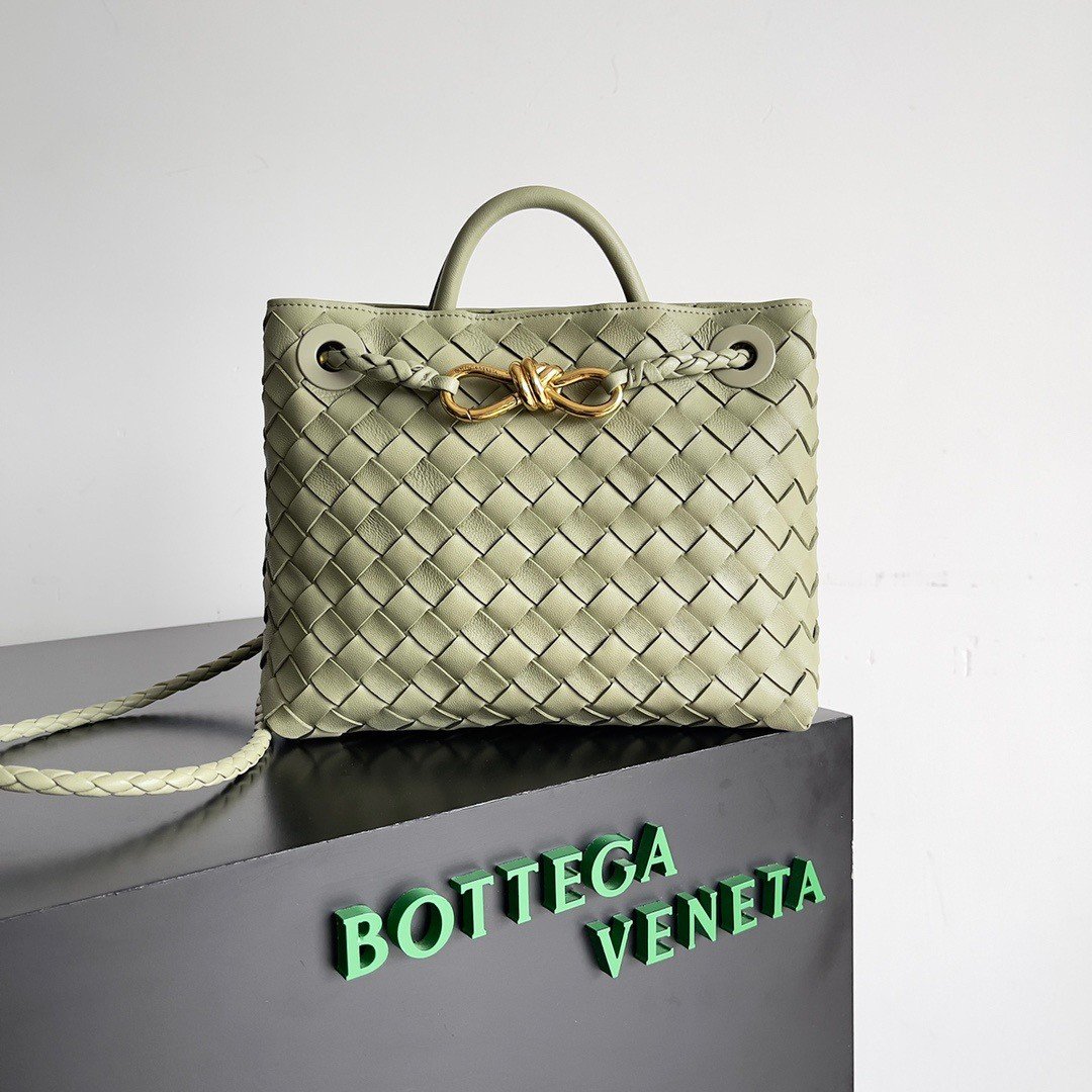 Bottega Veneta Small Andiamo Bag In Travertine Intrecciato Lambskin