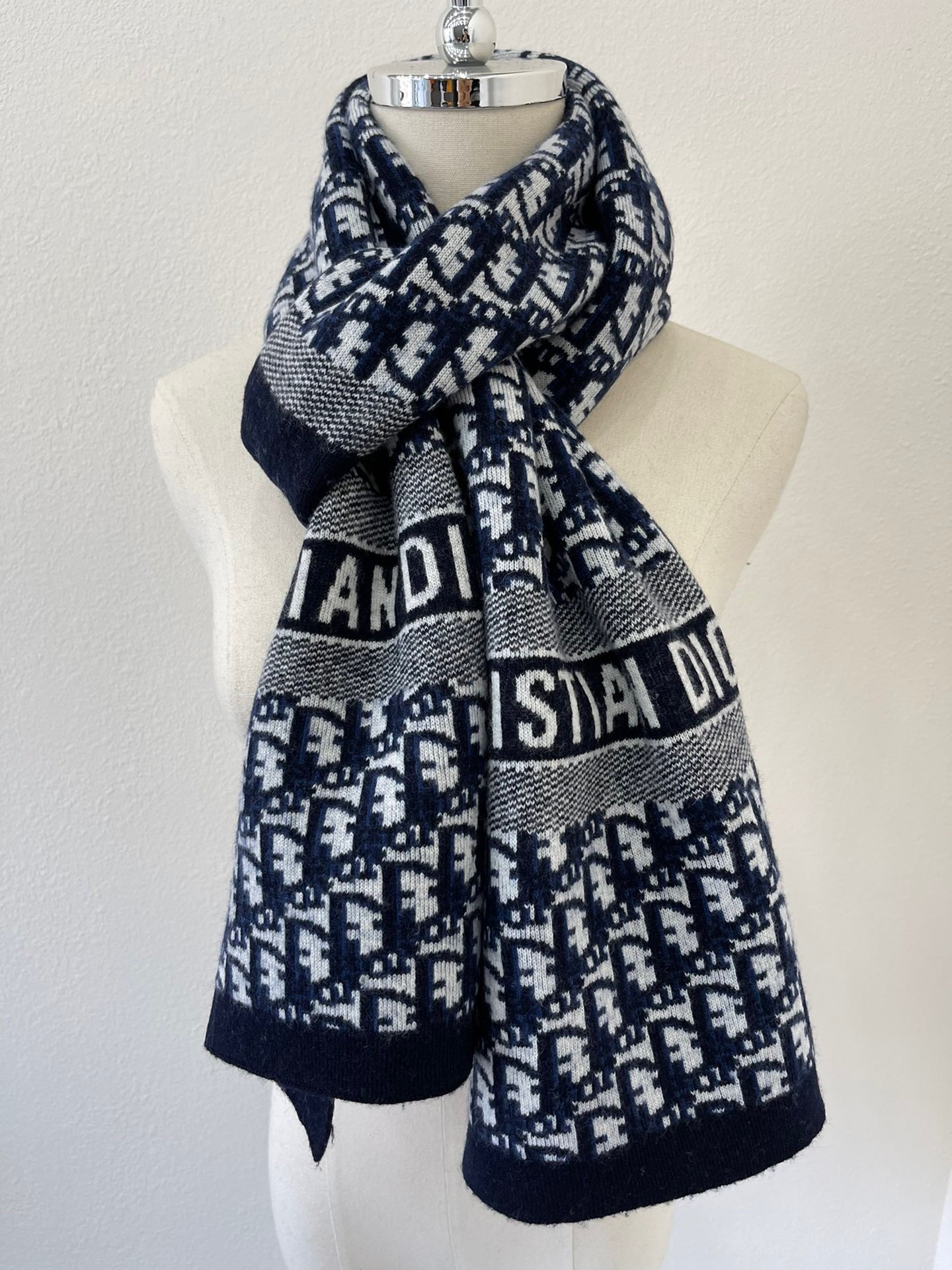 Dior Oblique Scarf In Navy Blue Technical Cashmere