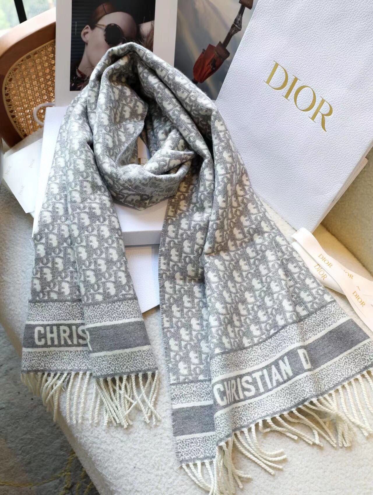 Dior Oblique Scarf In Grey Cashmere