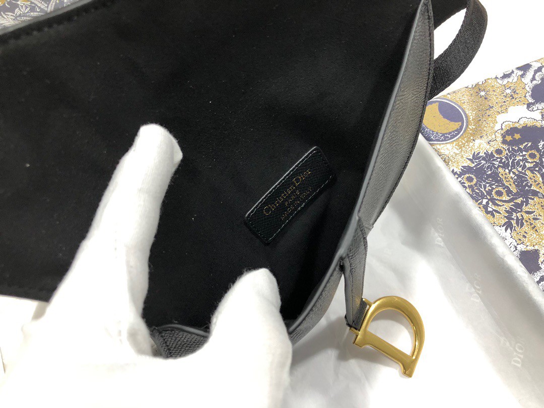 Dior Saddle Belt Pouch In Black Grained Calfskin