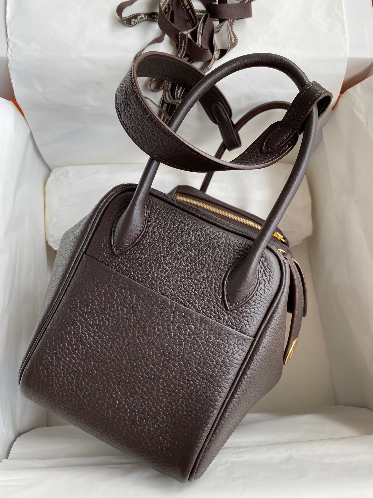 Hermes Lindy 26 Handmade Bag In Ebene Clemence Leather