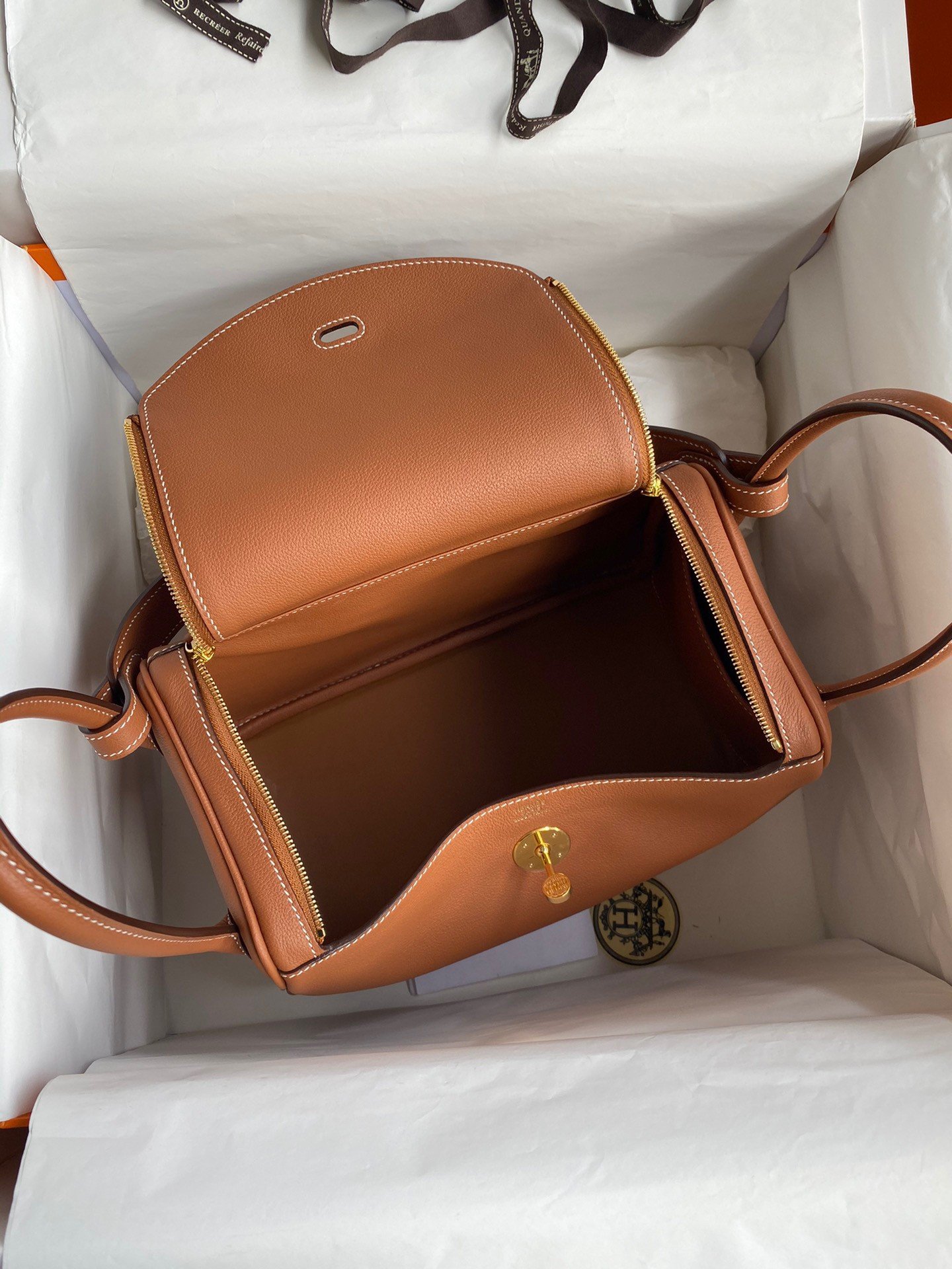 Hermes Lindy 26 Handmade Bag In Gold Evercolor Leather