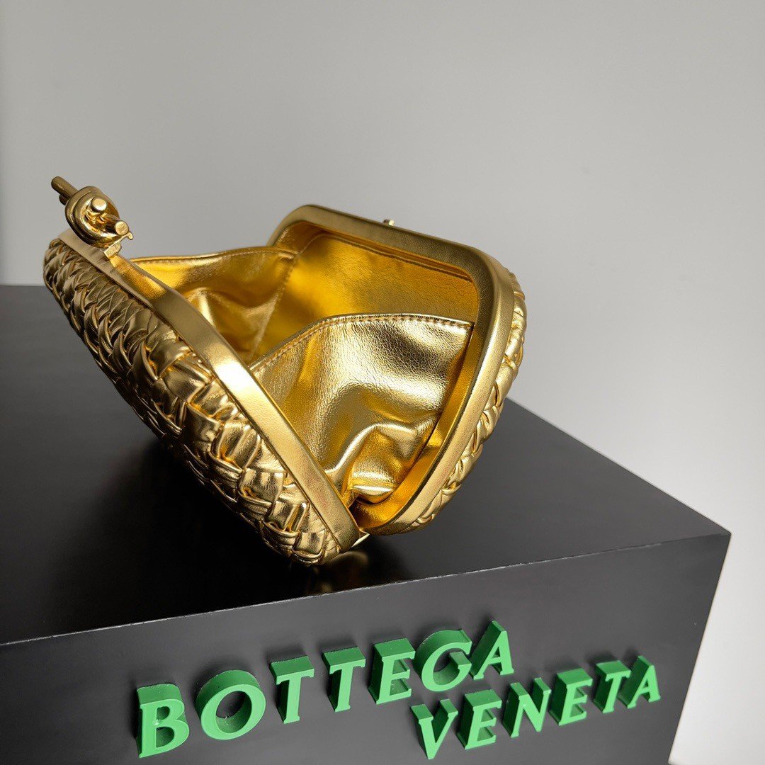 Bottega Veneta Knot Minaudiere Clutch In Gold Intreccio laminated Leather