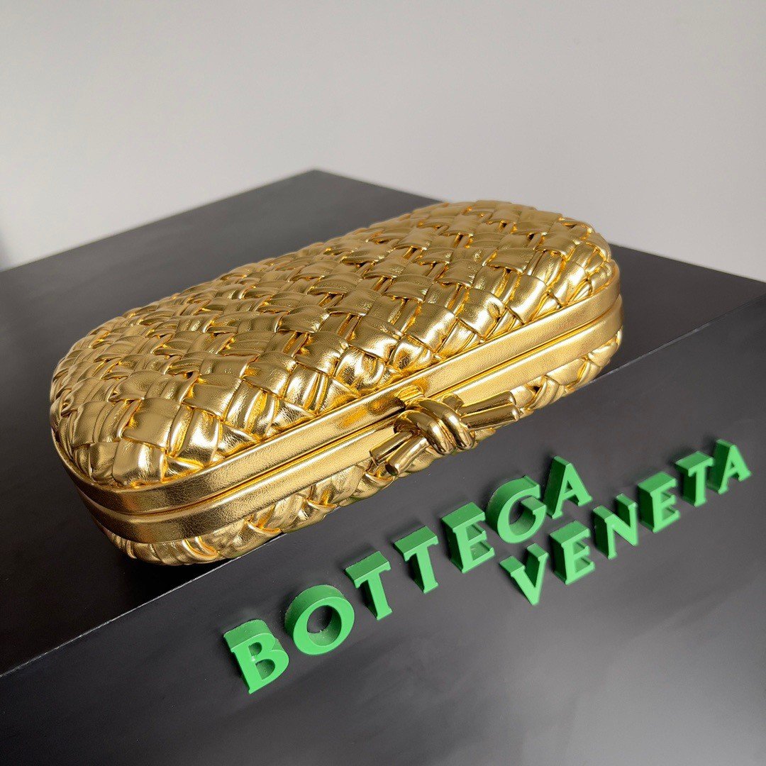 Bottega Veneta Knot Minaudiere Clutch In Gold Intreccio laminated Leather