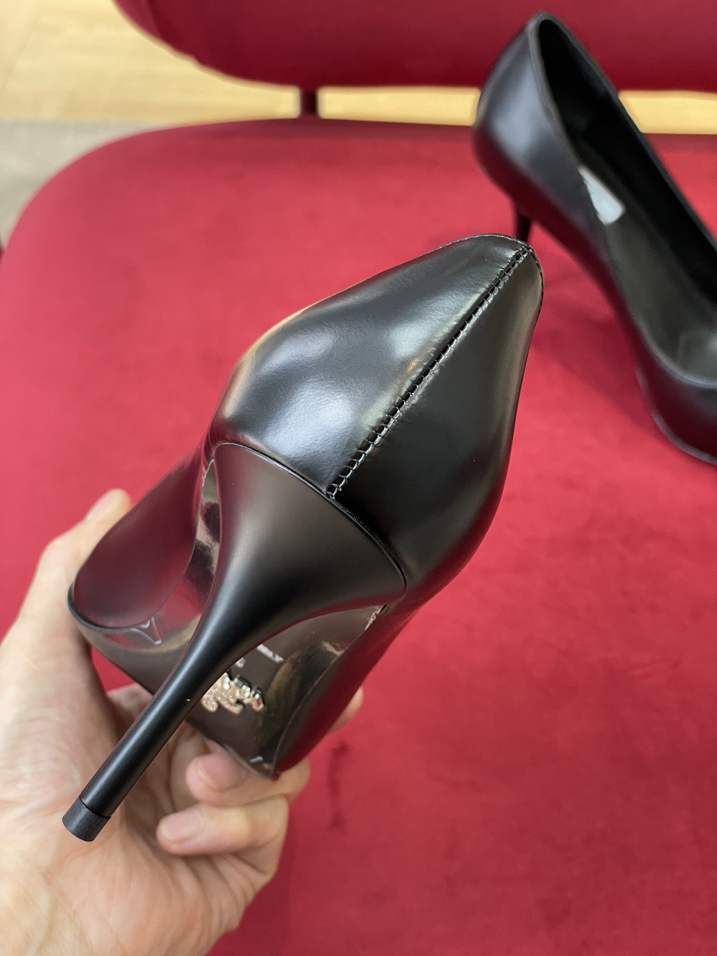 Prada Pumps 85mm In Black Brushed Leather