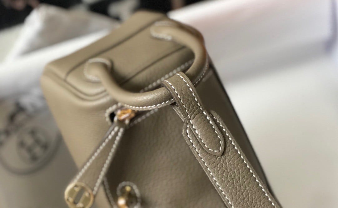 Hermes Lindy Mini Bag In Taupe Clemence Leather GHW