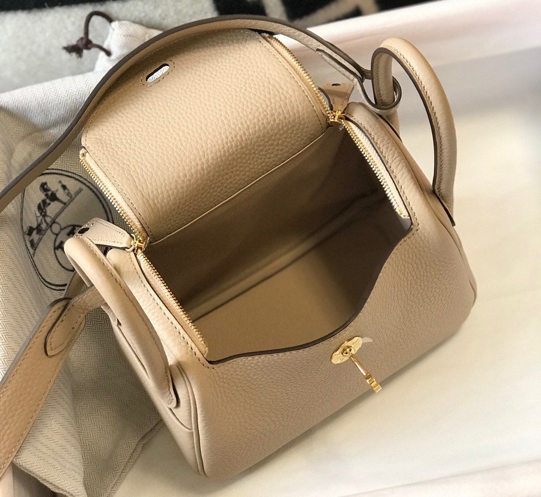 Hermes Lindy Mini Bag In Trench Clemence Leather GHW