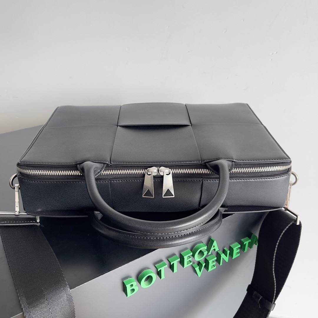 Bottega Veneta Arco Briefcase In Black Intreccio Calfskin