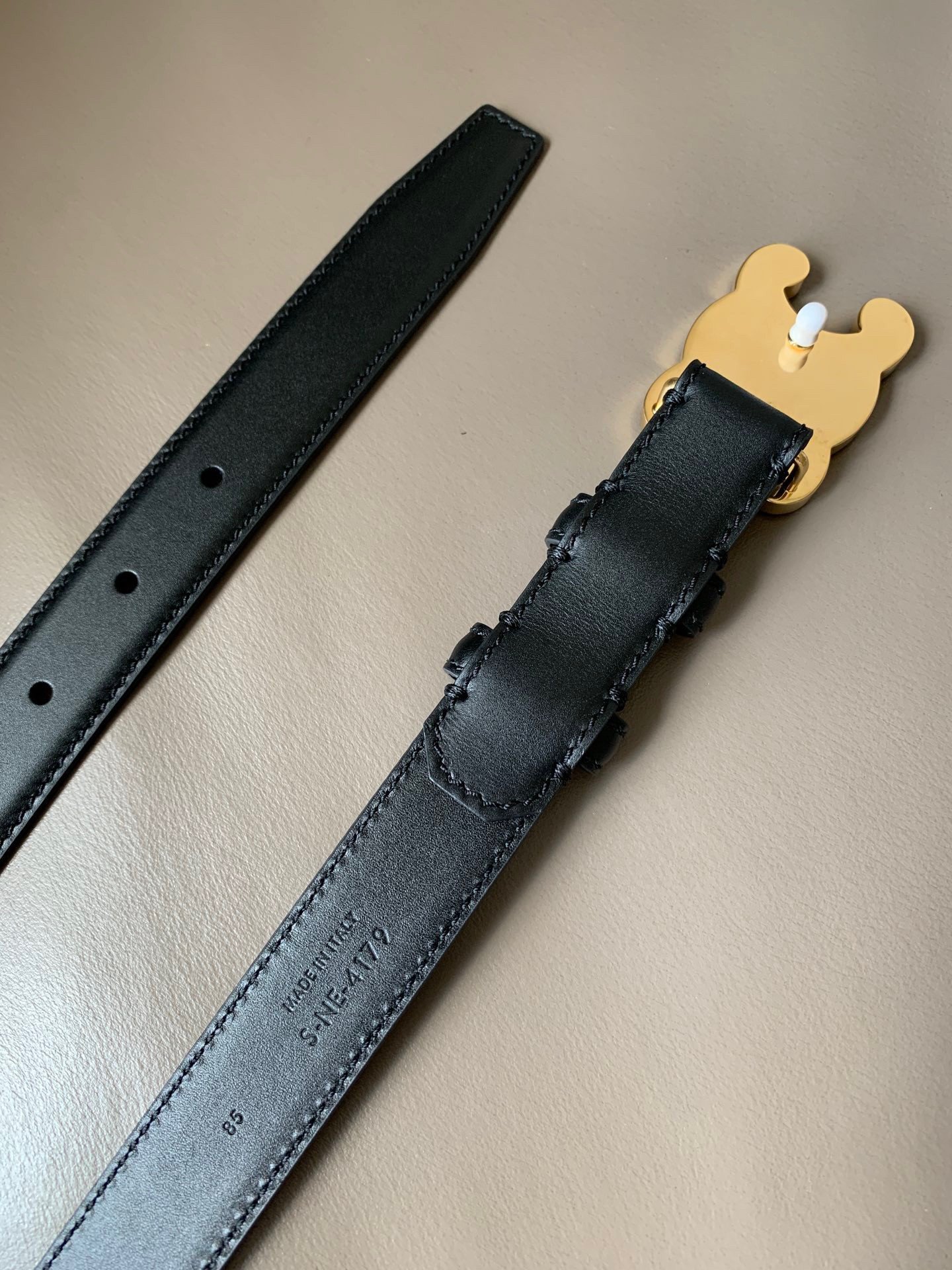 Celine Medium Cuir Triomphe Belt 25MM in Black Calfskin