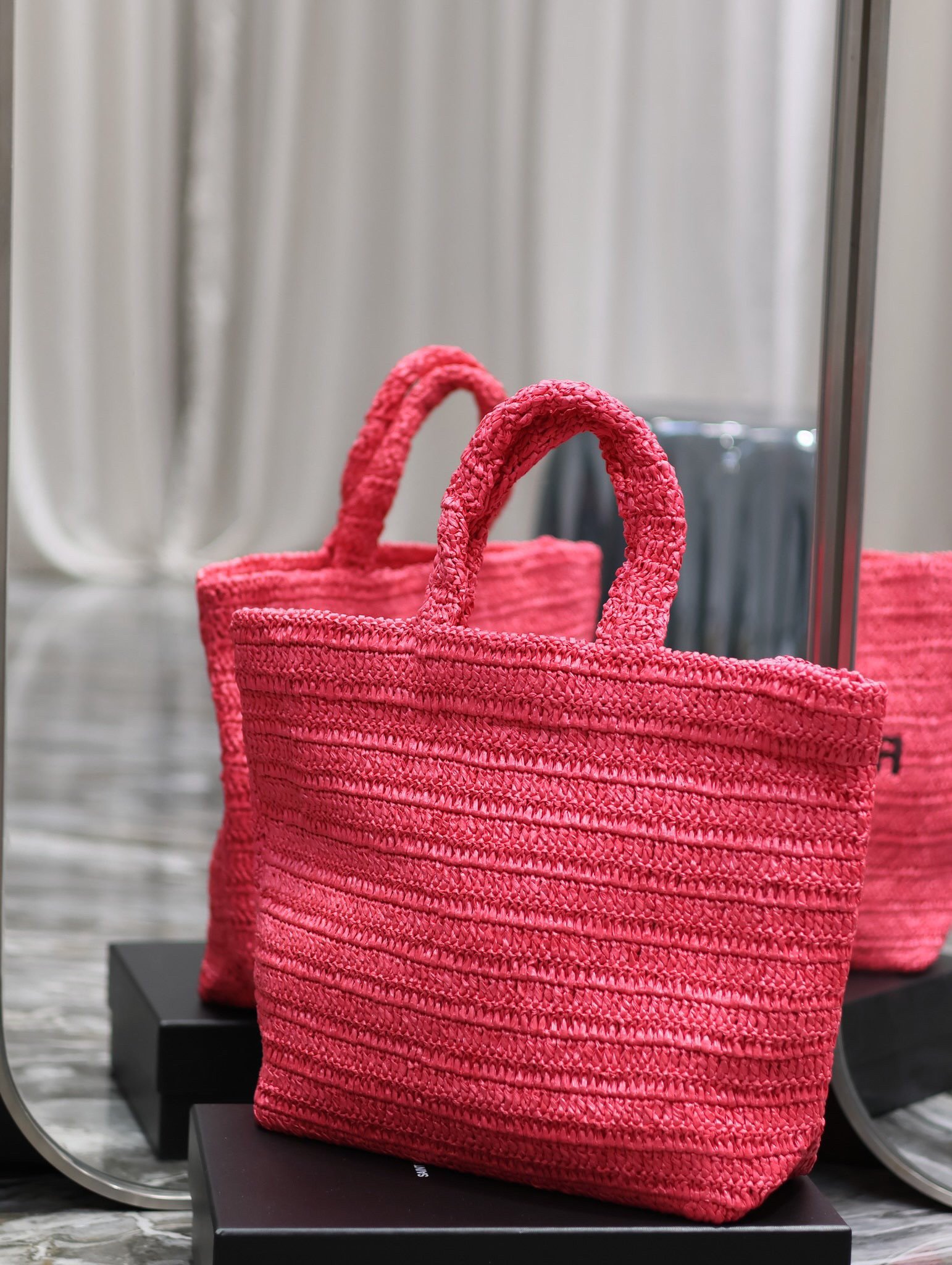 Saint Laurent Rive Gauche Tote Bag in Neon Pink Raffia Crochet