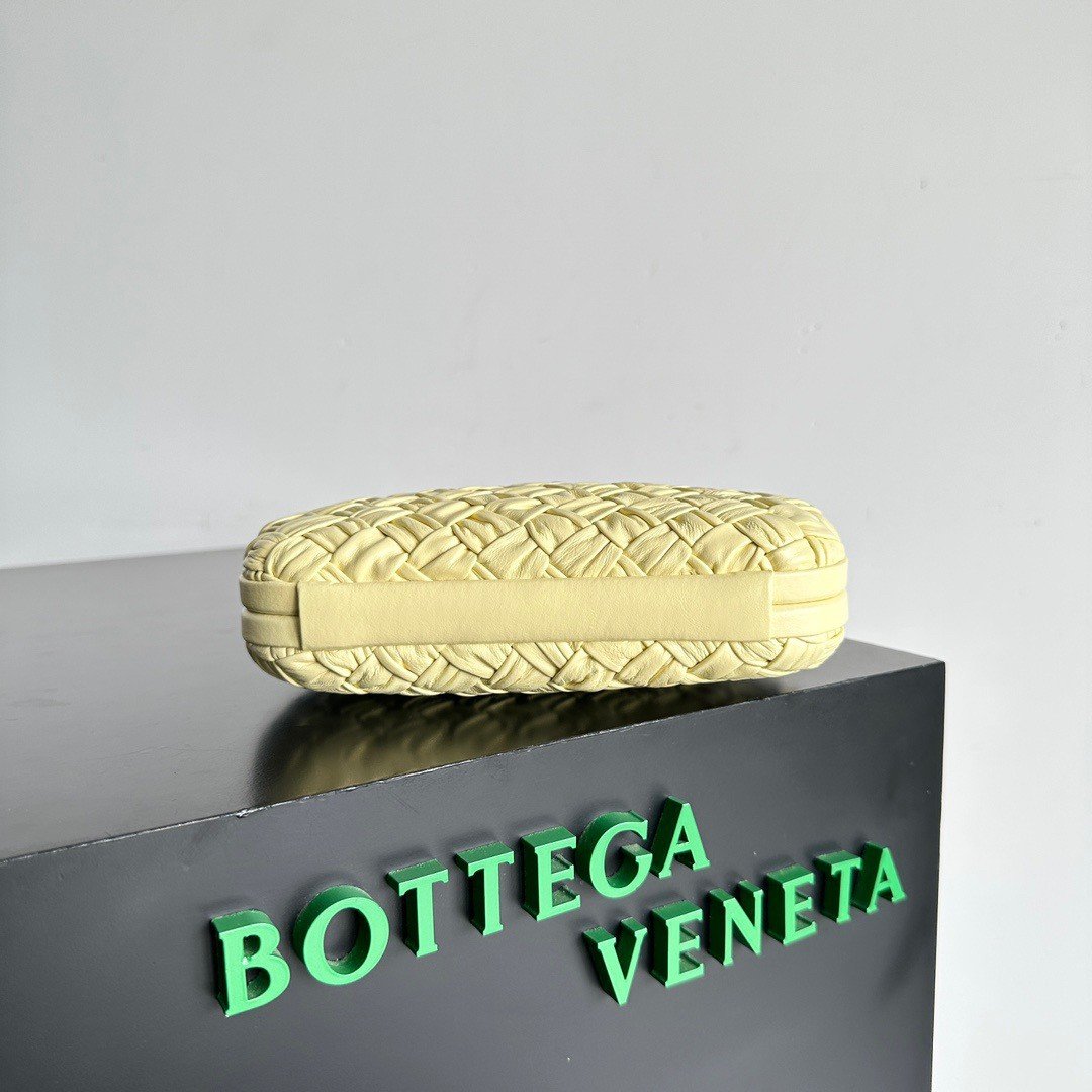 Bottega Veneta Knot Minaudiere Clutch In Ice Cream Foulard Intreccio Leather