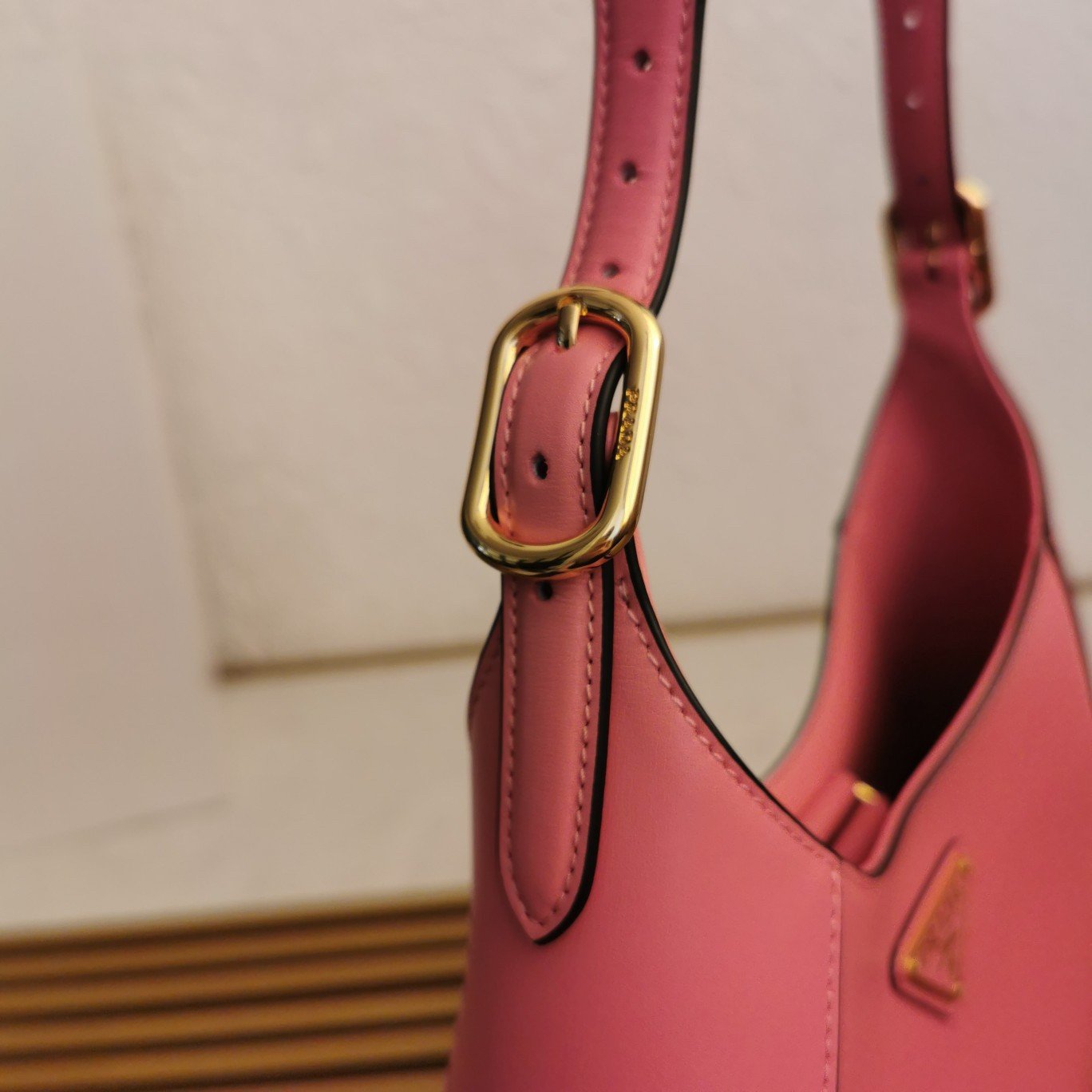 Prada Shoulder Bag in Pink Leather