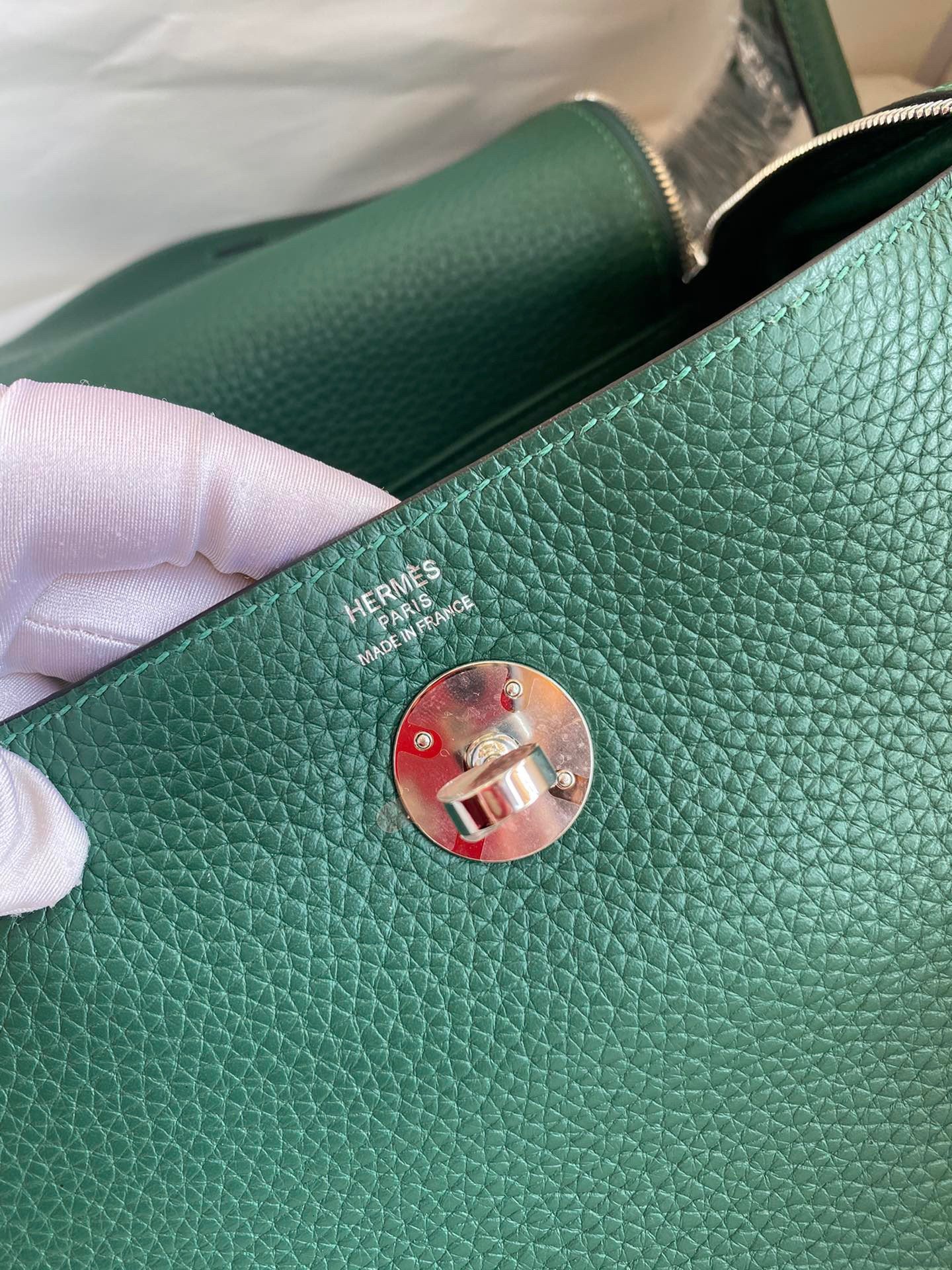 Hermes Lindy 26 Handmade Bag In Malachite Clemence Leather