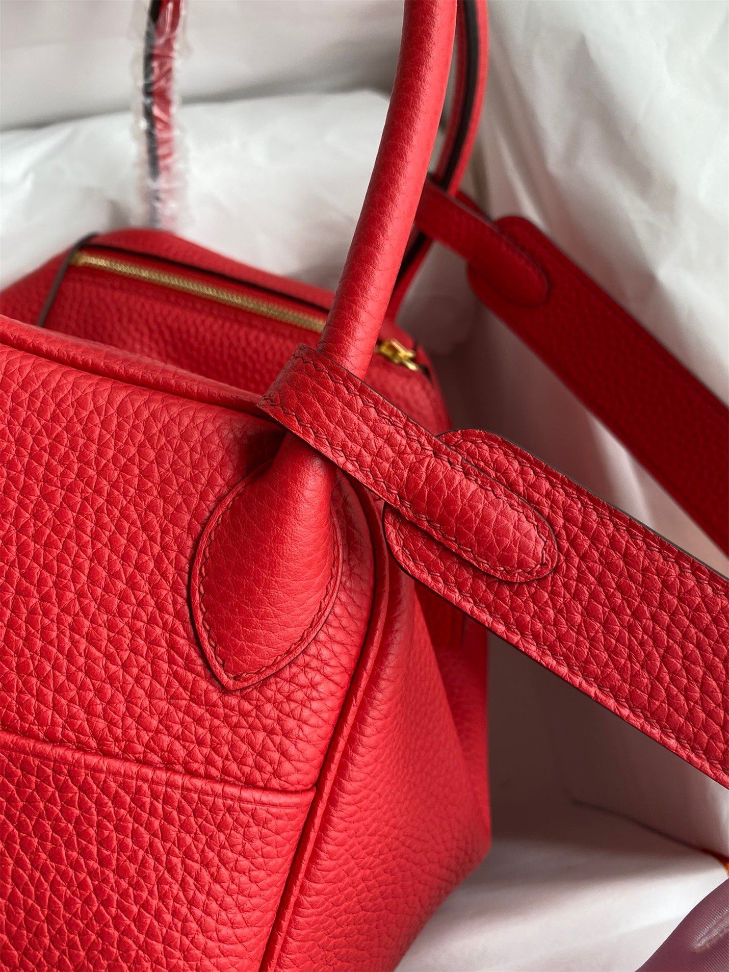 Hermes Lindy 26 Handmade Bag In Red Clemence Leather