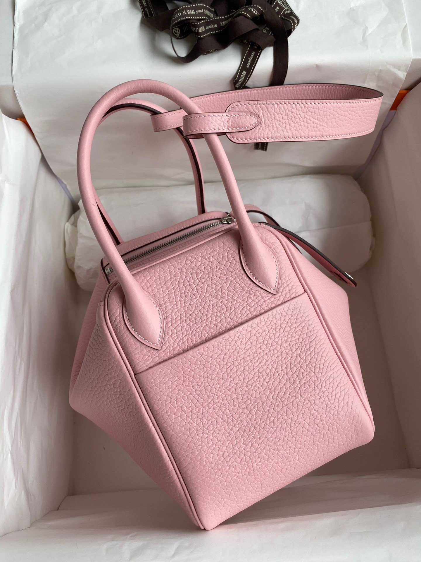 Hermes Lindy 26 Handmade Bag In Rose Sakura Clemence Leather