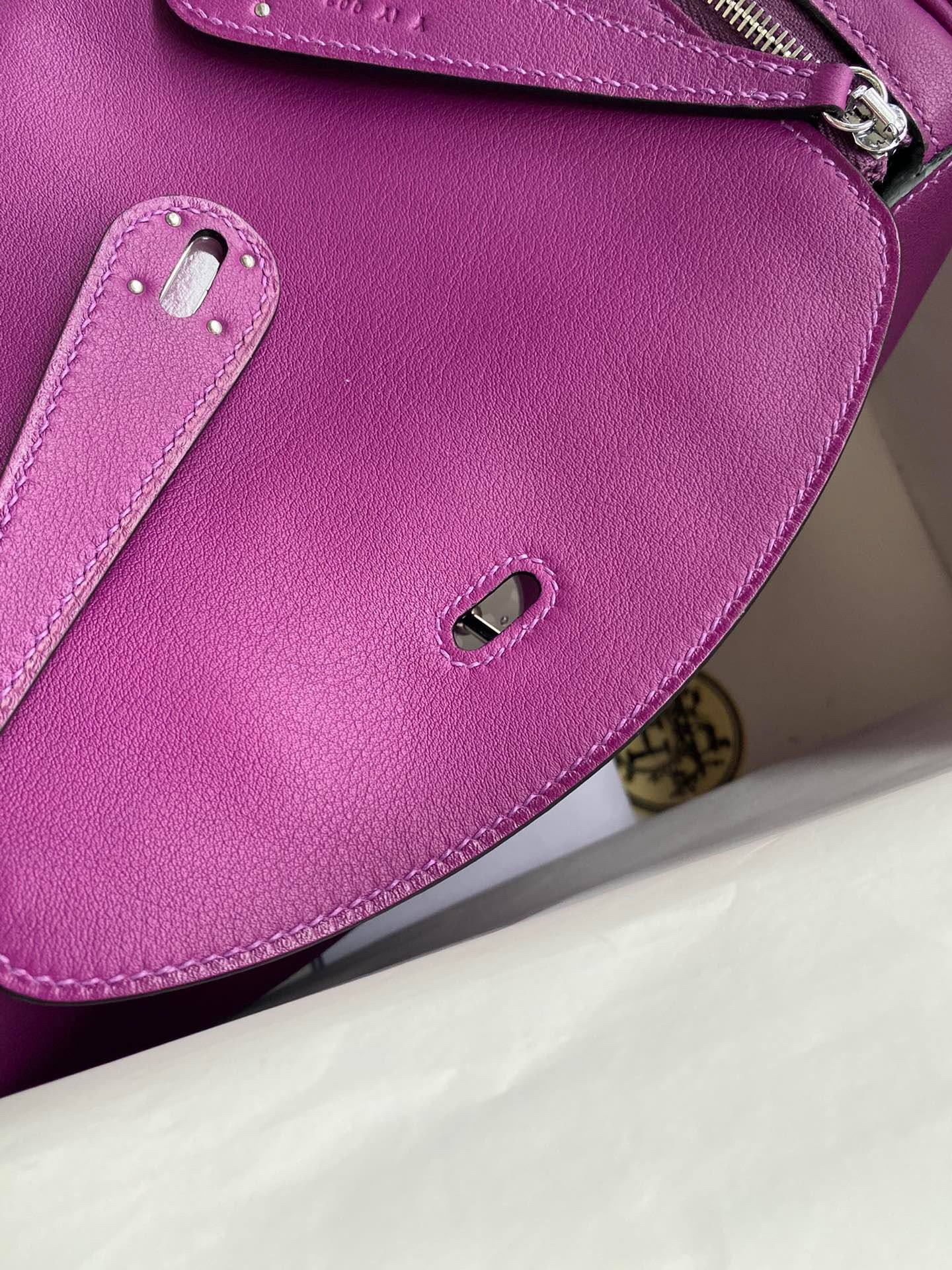 Hermes Lindy 26 Handmade Bag In Anemone Swift Calfskin