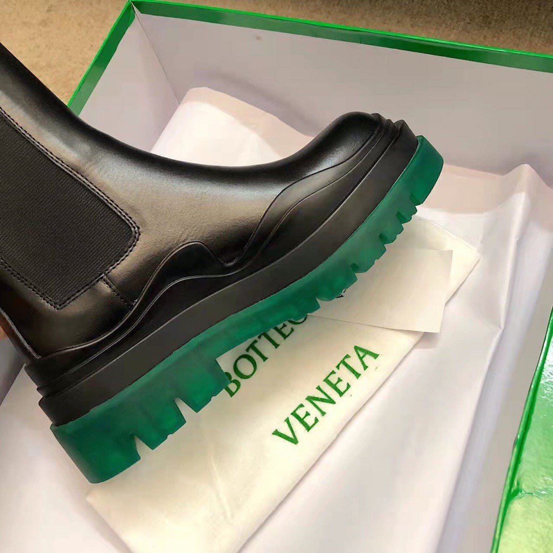 Bottega Veneta BV Tire Chelsea Boots with Green Outsole