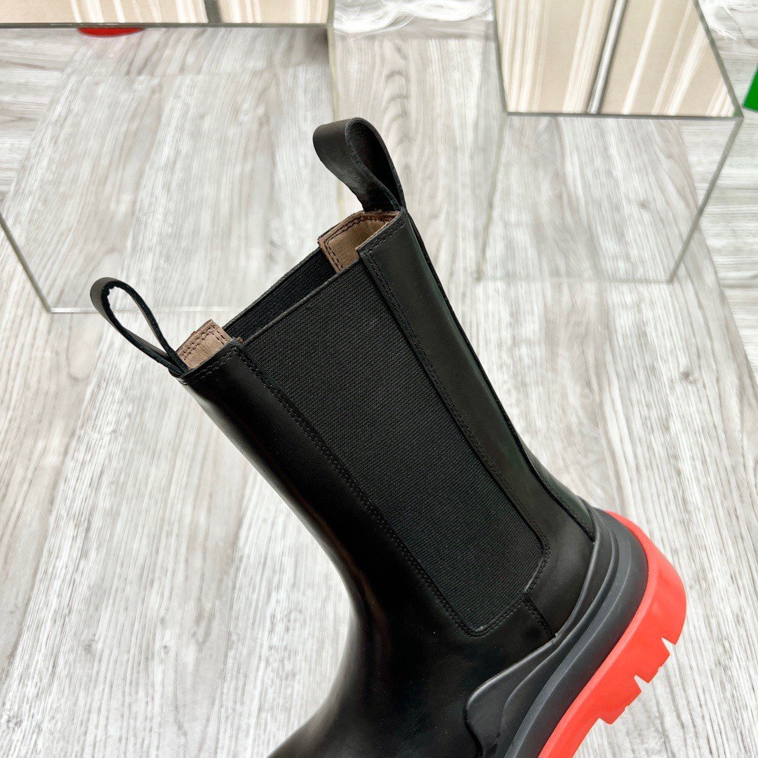 Bottega Veneta BV Tire Chelsea Boots with Red Outsole