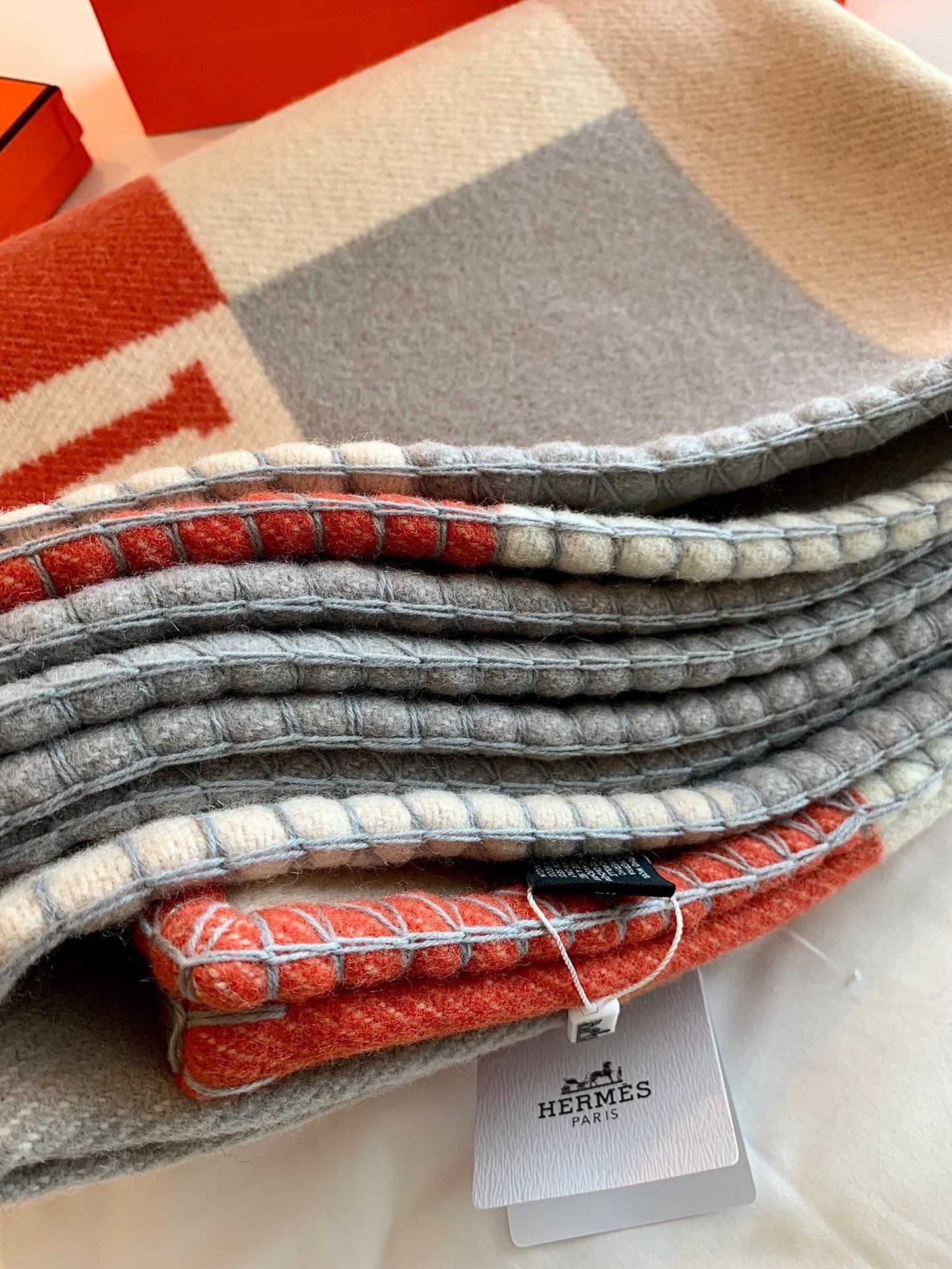 Hermes H Drapeau Blanket in Terracotta and Grey Cashmere