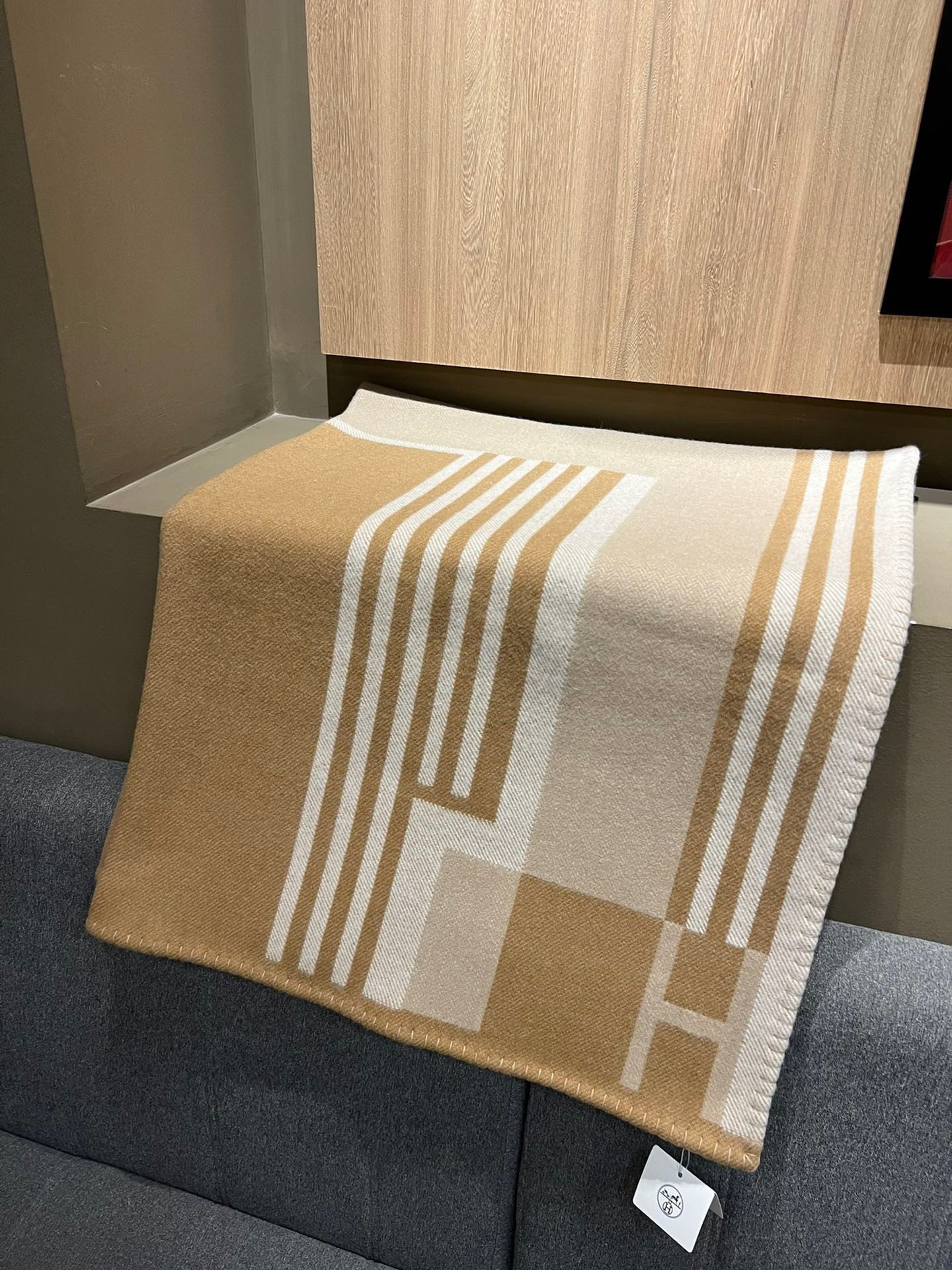 Hermes Ithaque Blanket in Beige Wool and Cashmere