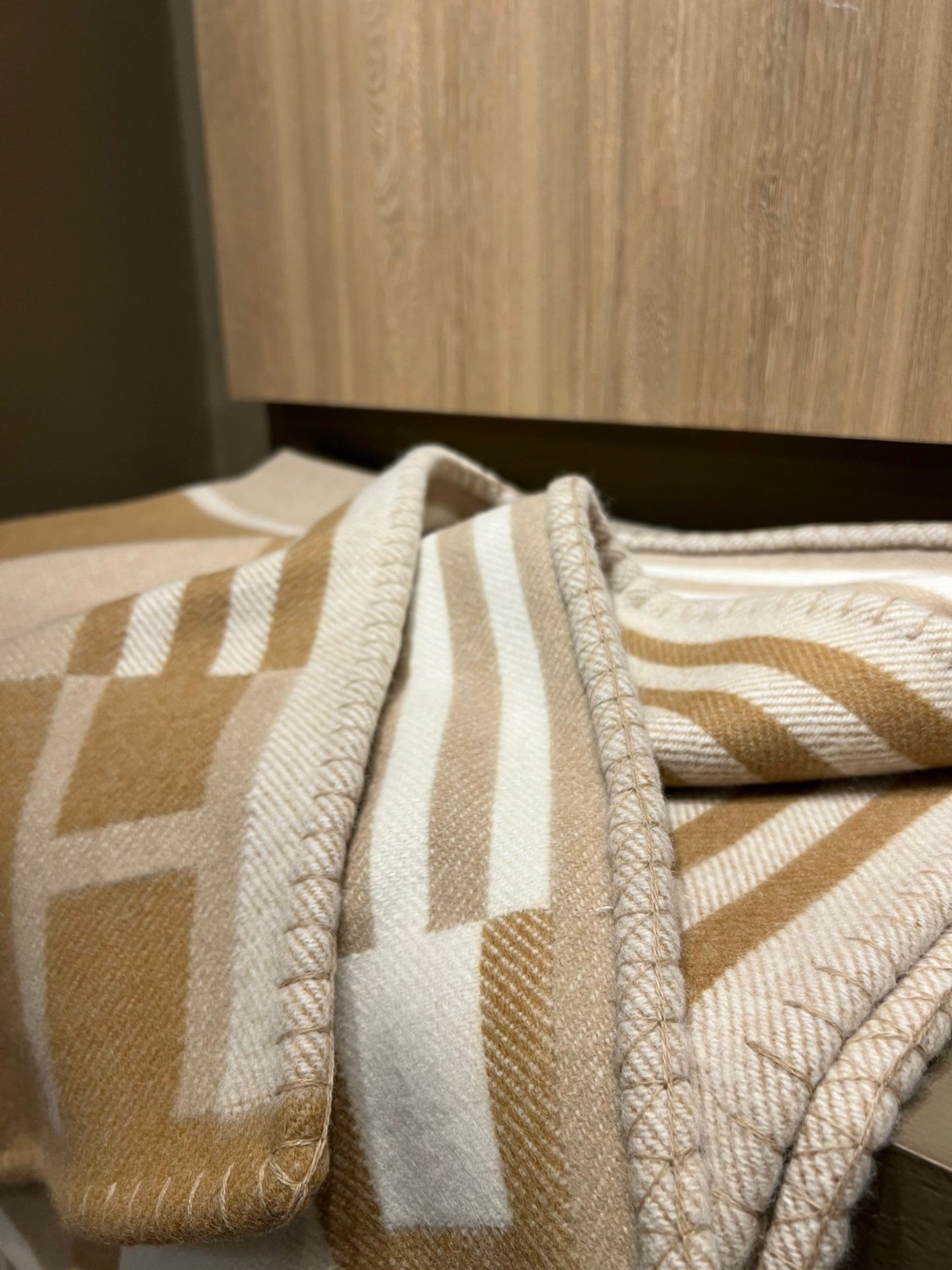 Hermes Ithaque Blanket in Beige Wool and Cashmere