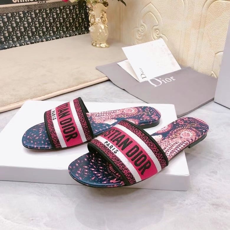 Dior Dway Slides In Fuchsia Animals Embroidered Cotton