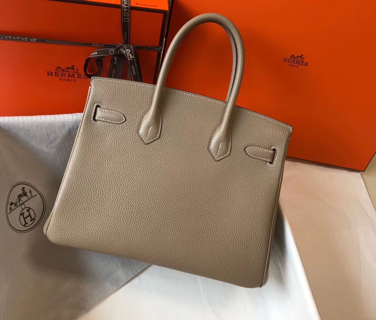 Hermes Birkin 30 Bag in Gris Tourterelle Clemence Leather with GHW